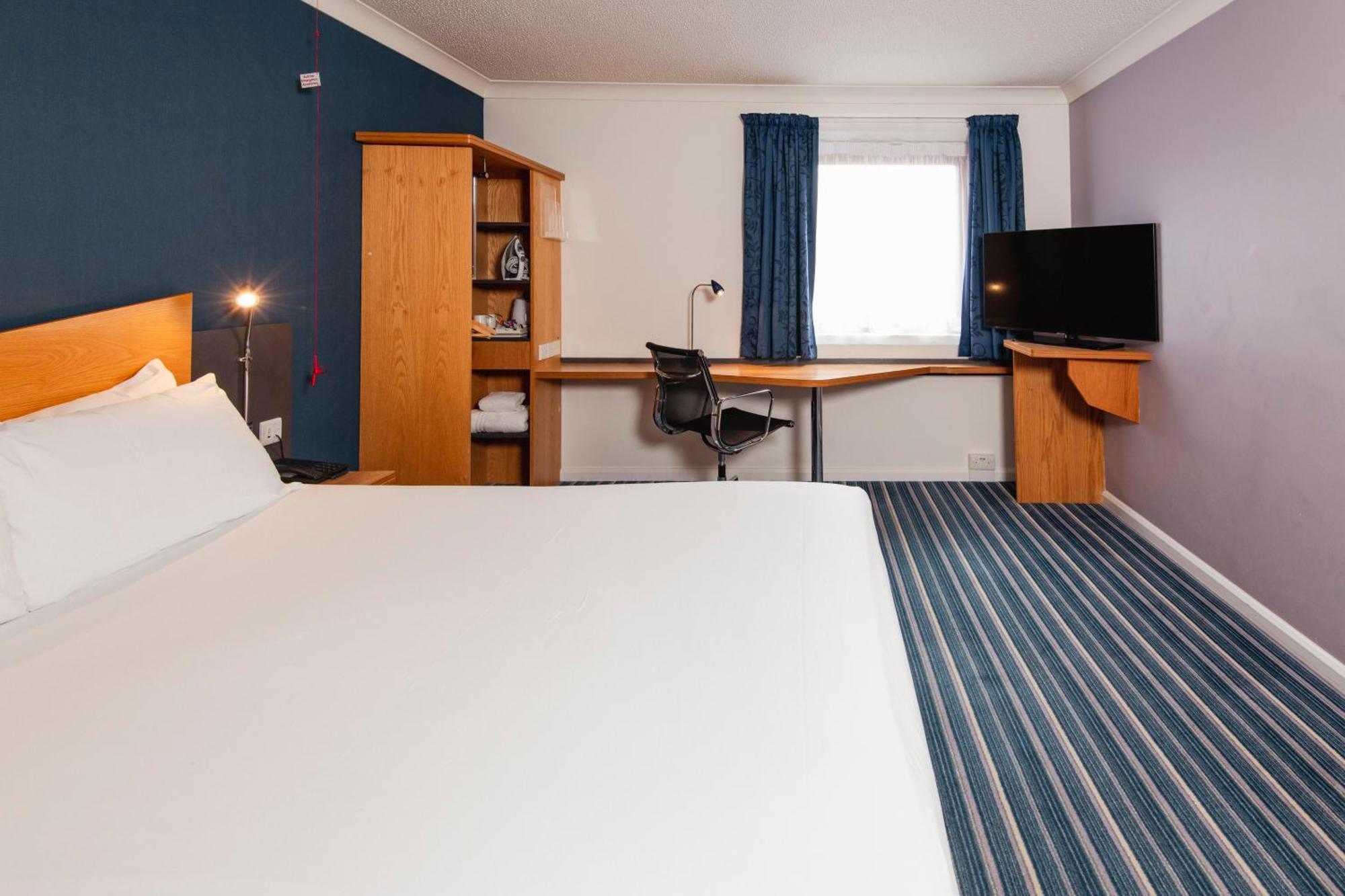 Standard Room with Free Hot Breakfast