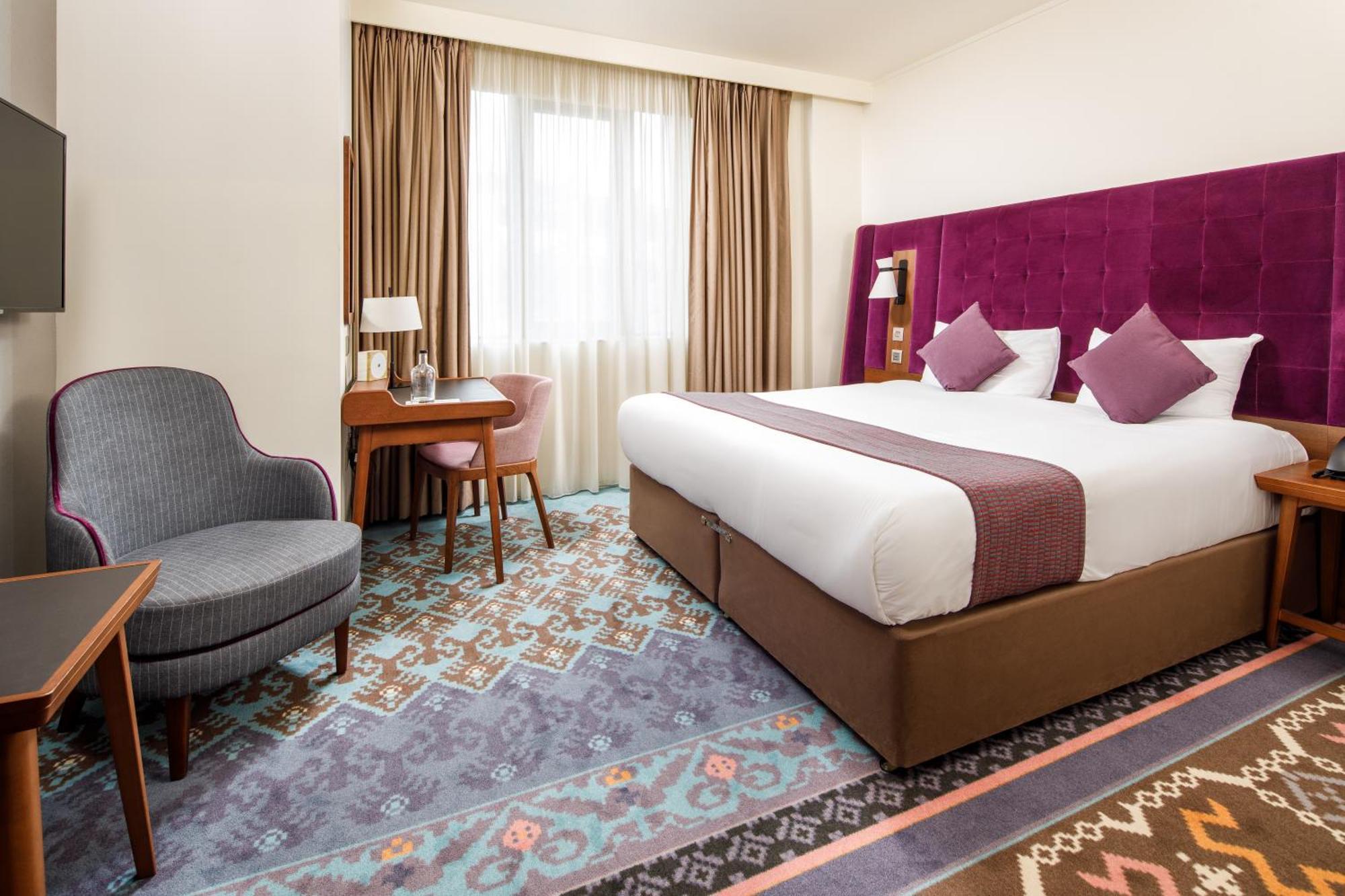 Superior Room - King Bed,1716967189:JPEG