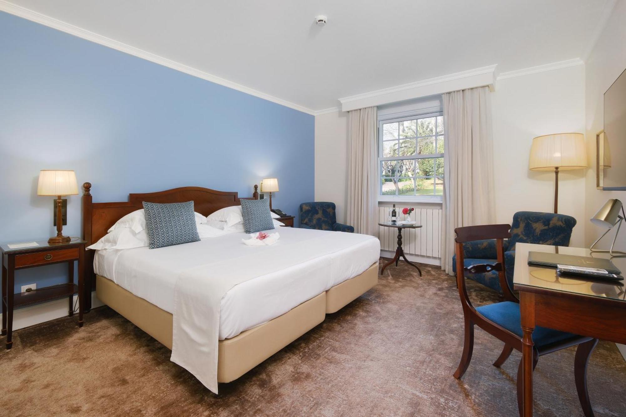 Double or Twin Room with Garden View