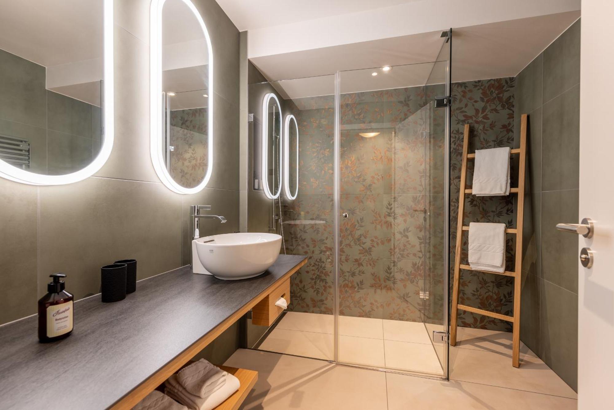 Classic Double or Twin Room Garden View A or C