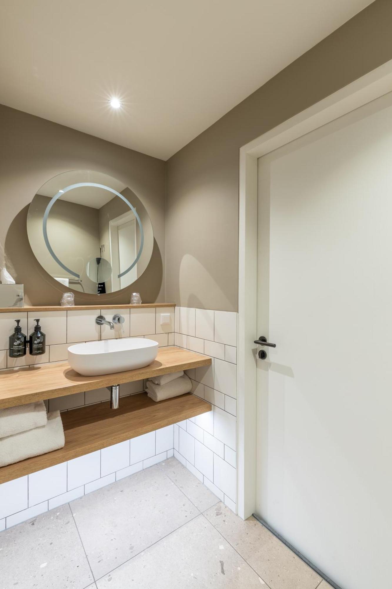 Double Room Private Bathroom