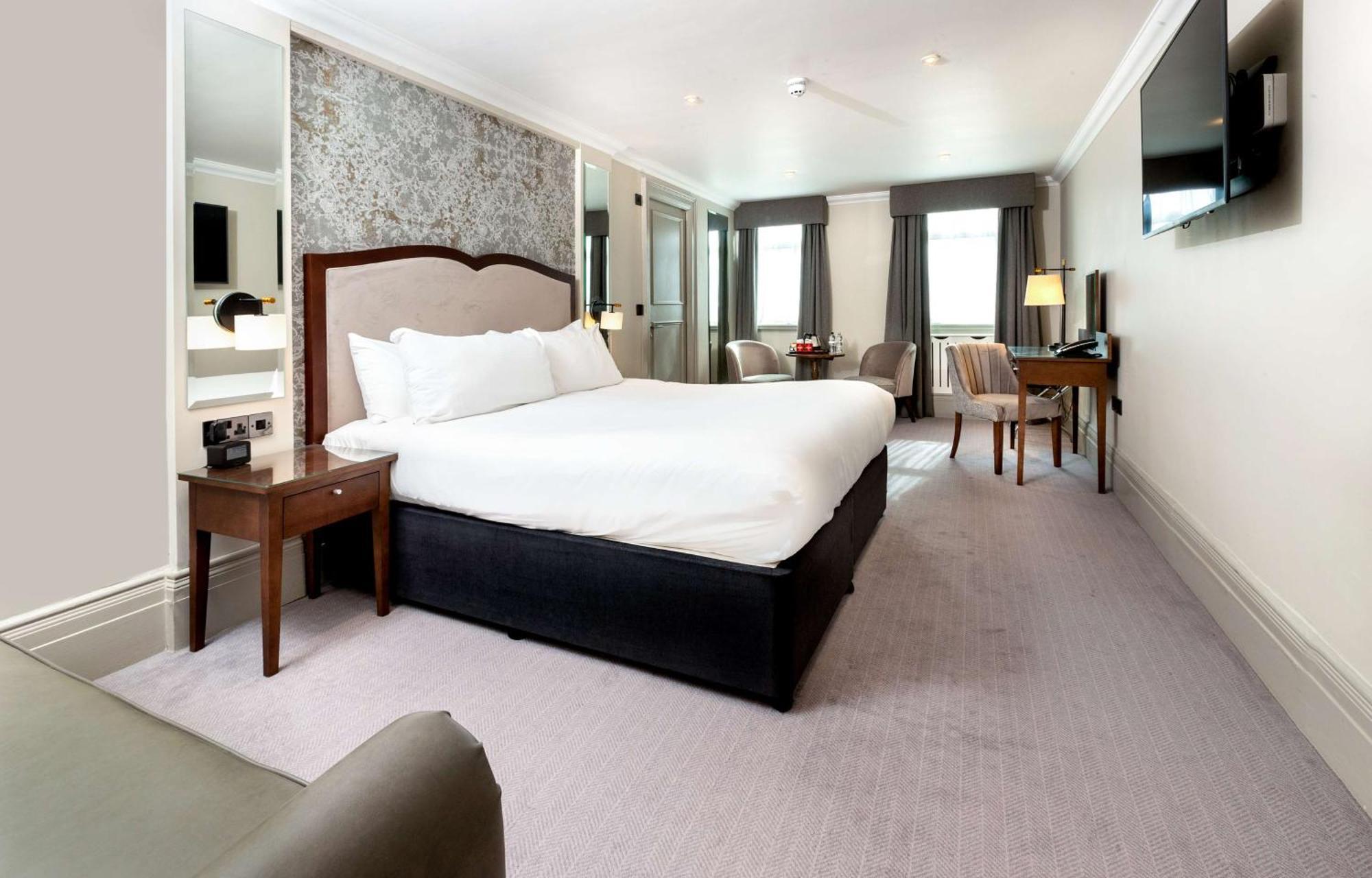 Superior King Guest Room