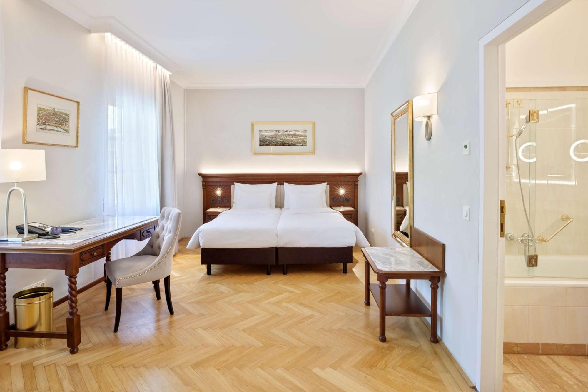 One-Bedroom Suite