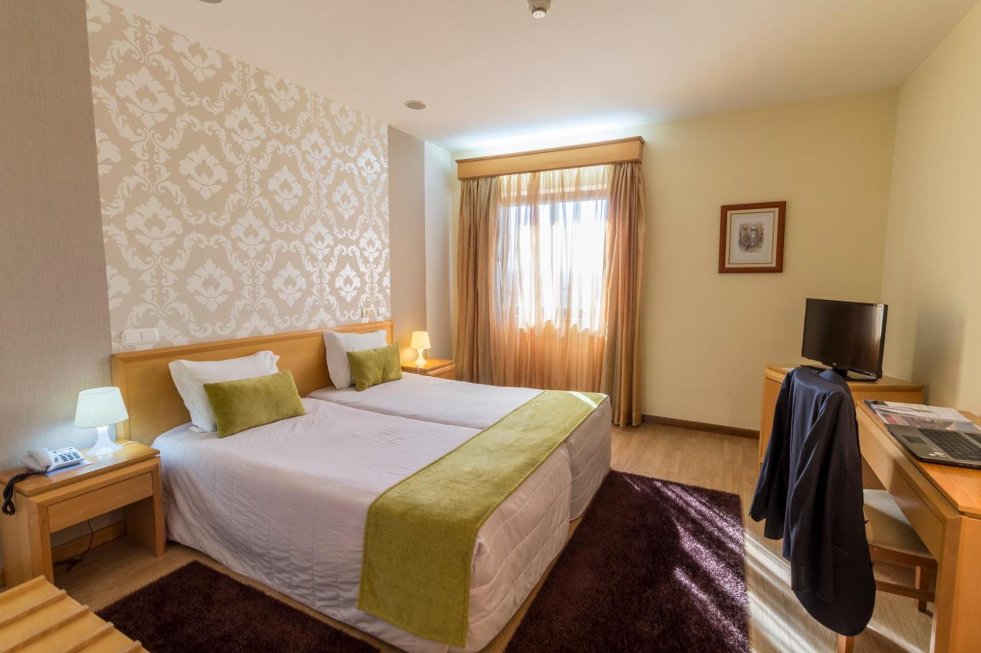 Twin Room,1217513737:JPEG