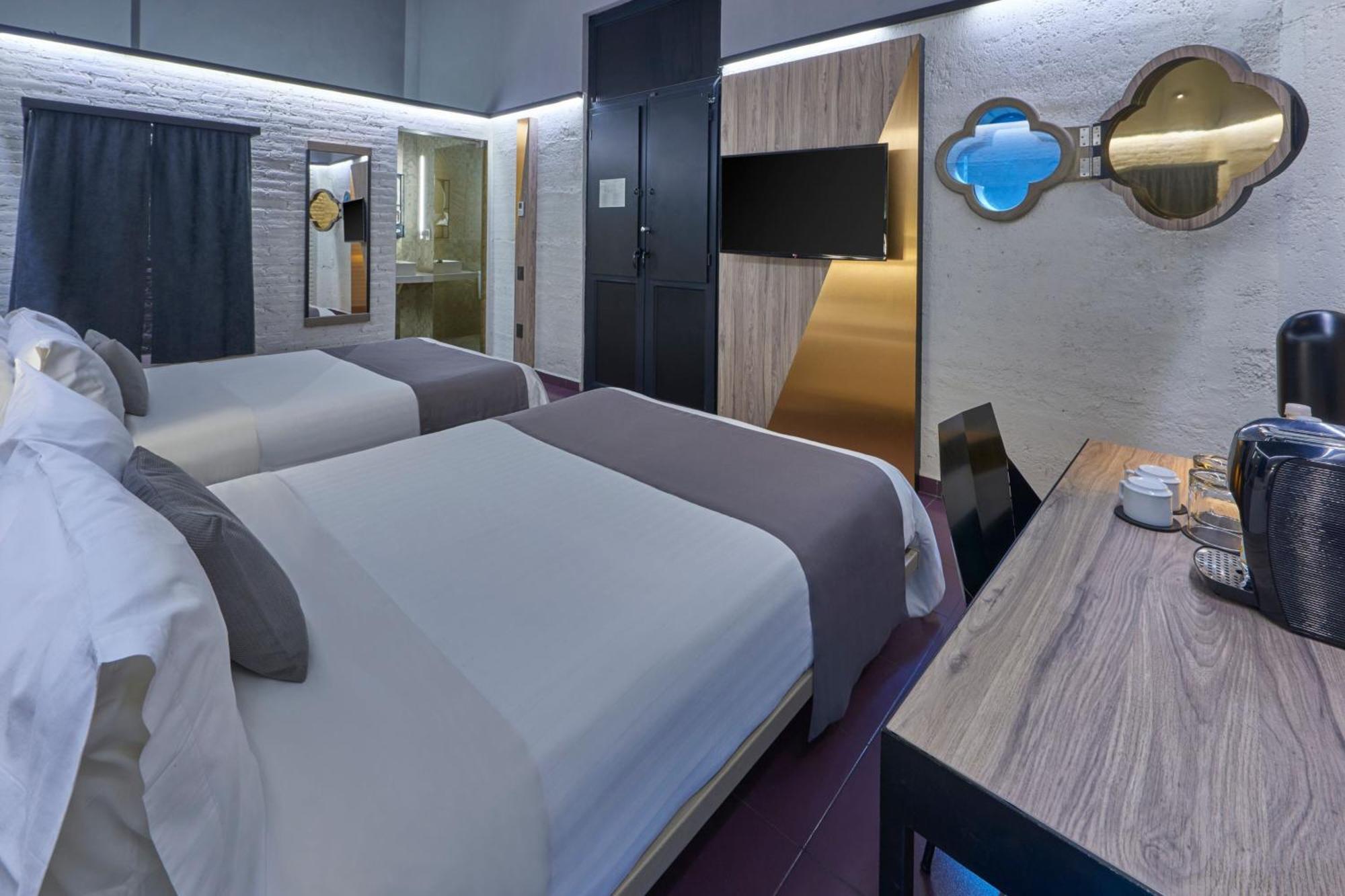 Queen Room Two Queen Beds