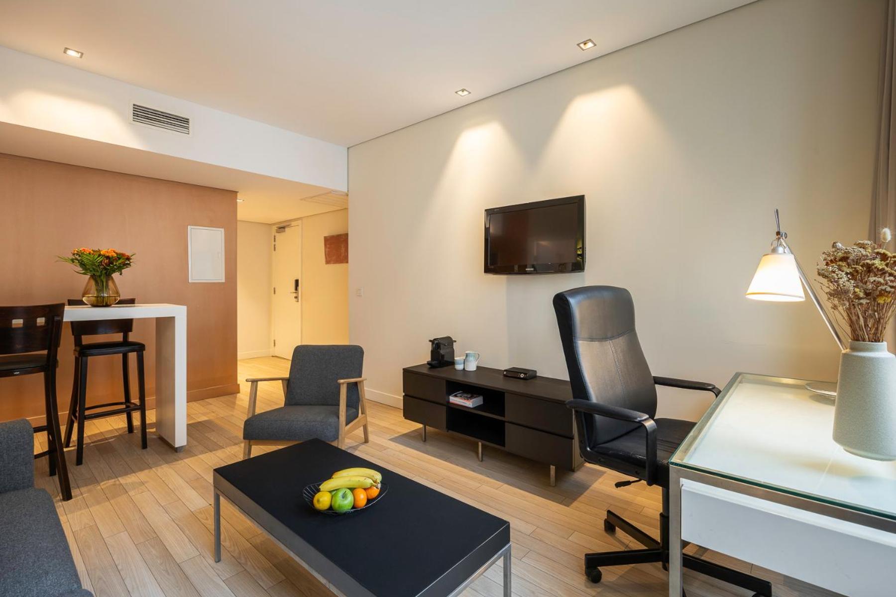 One-Bedroom Apartment