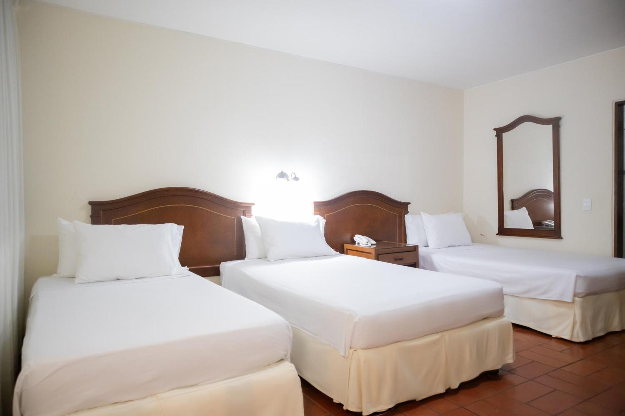 3 Single Beds Non Smoking