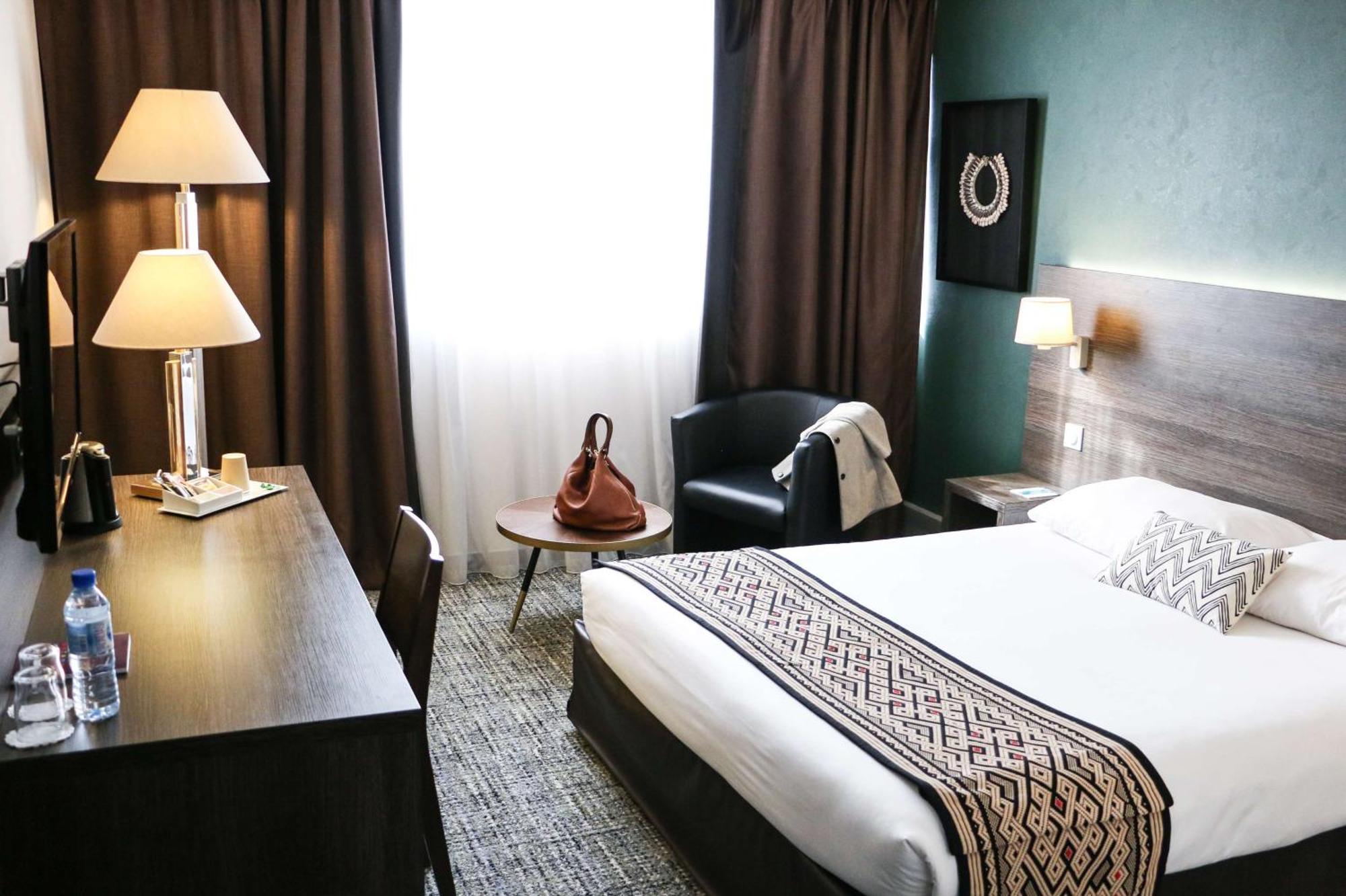 Comfort Queen Room