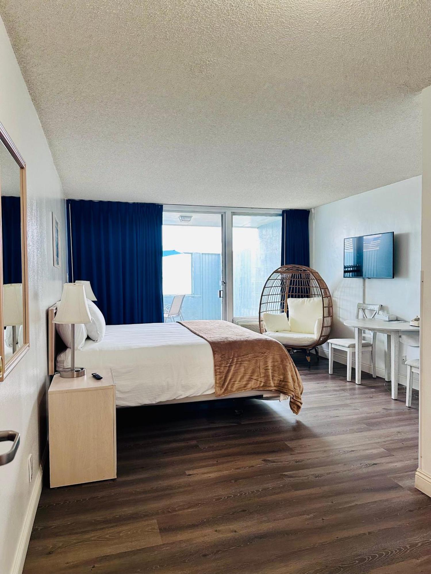 Queen Room Sea View