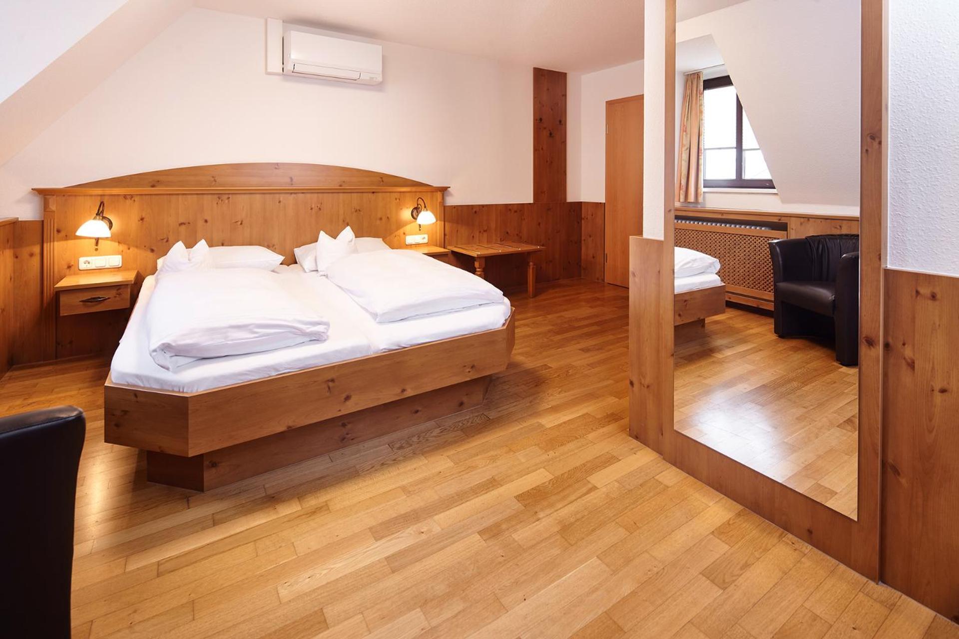 Doppelzimmer mit eigenem Bad