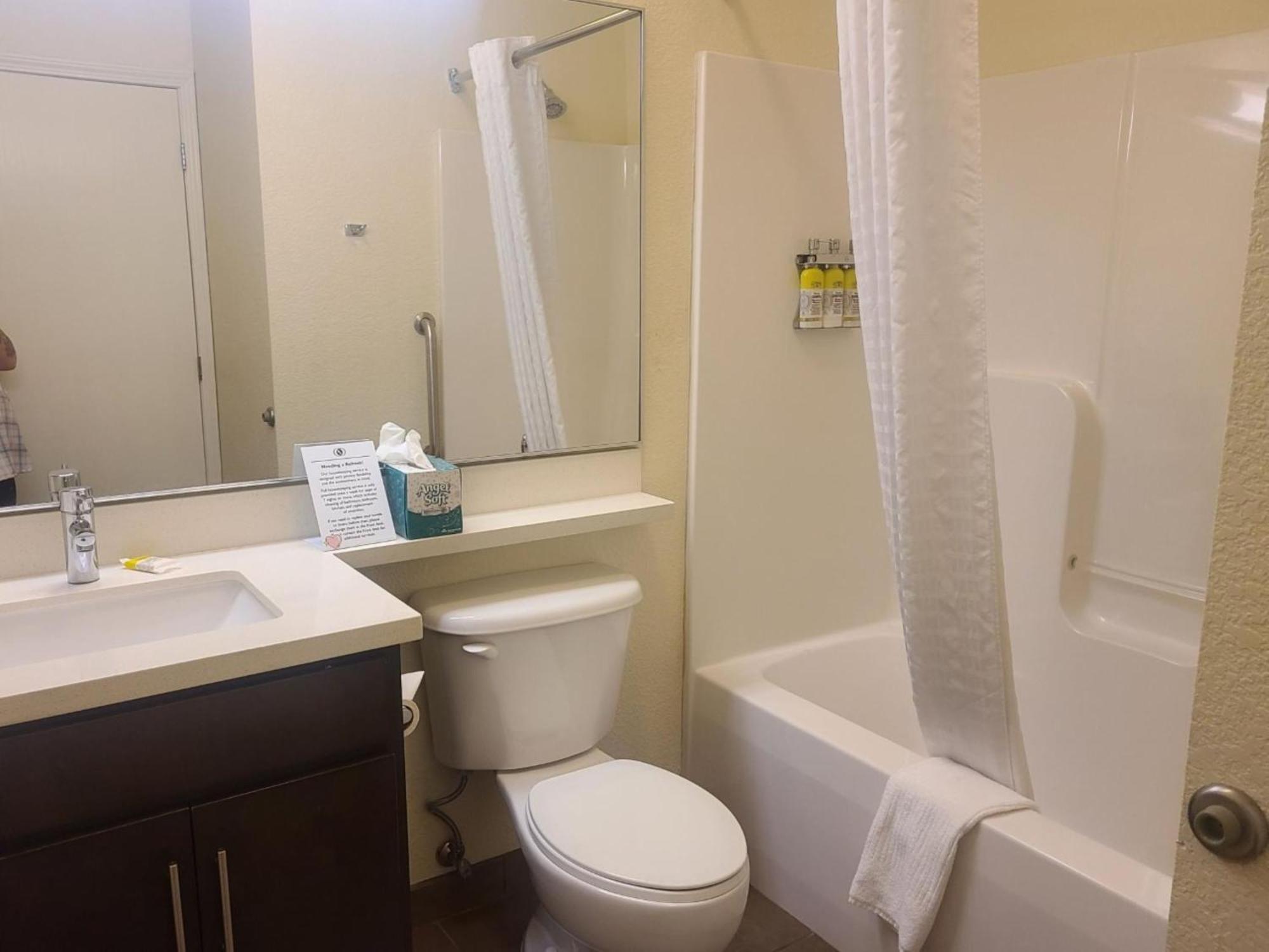 King Studio Suite