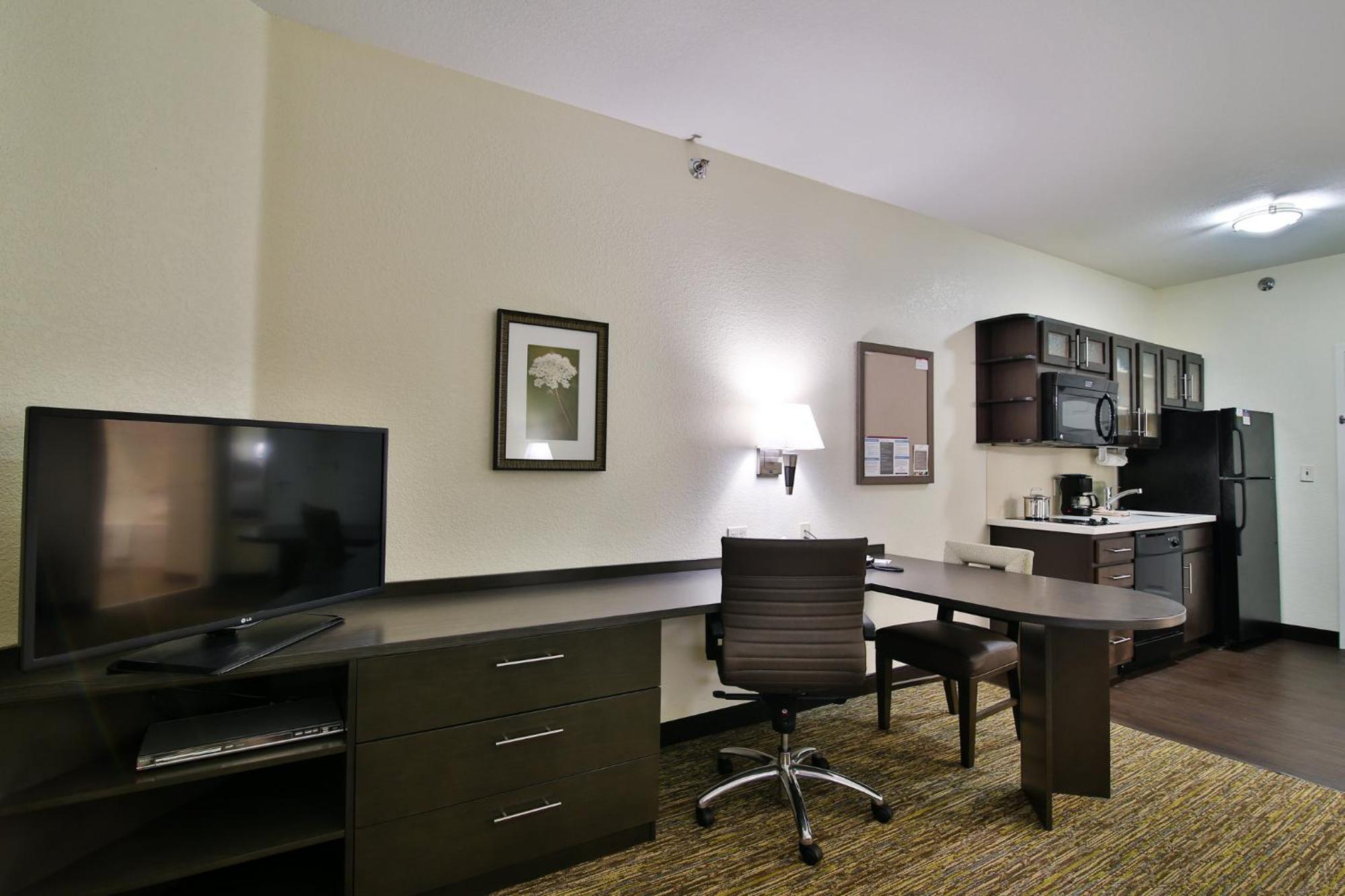 King Studio Suite