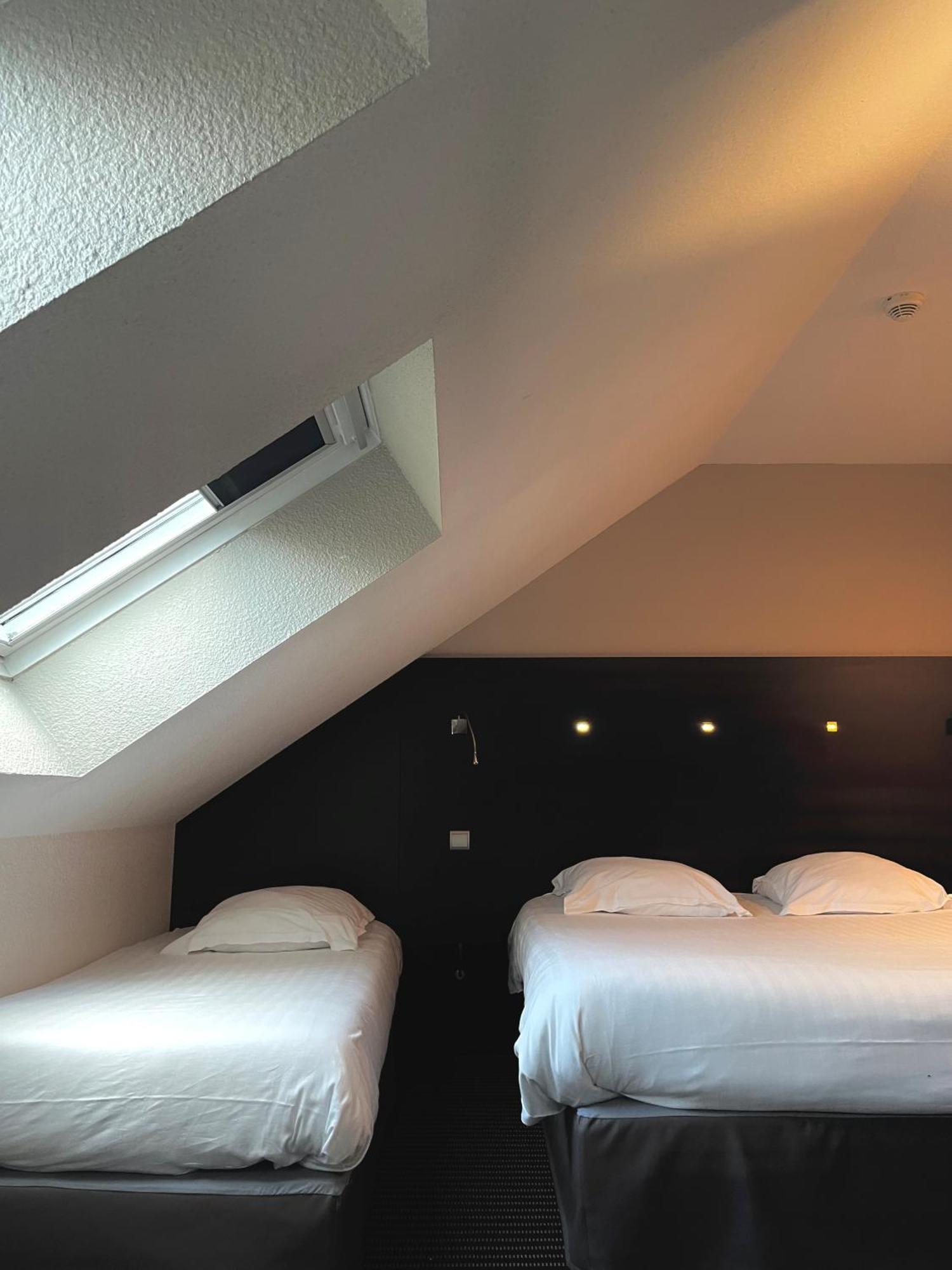 Triple Room,1525527523:JPEG