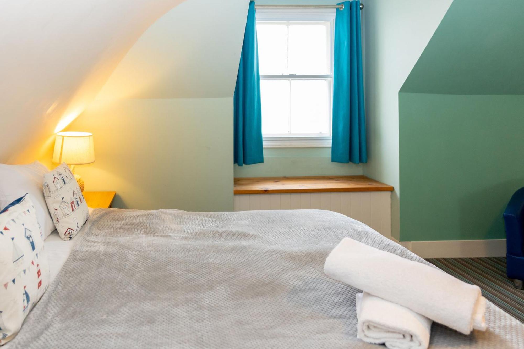 Deluxe Family Suite