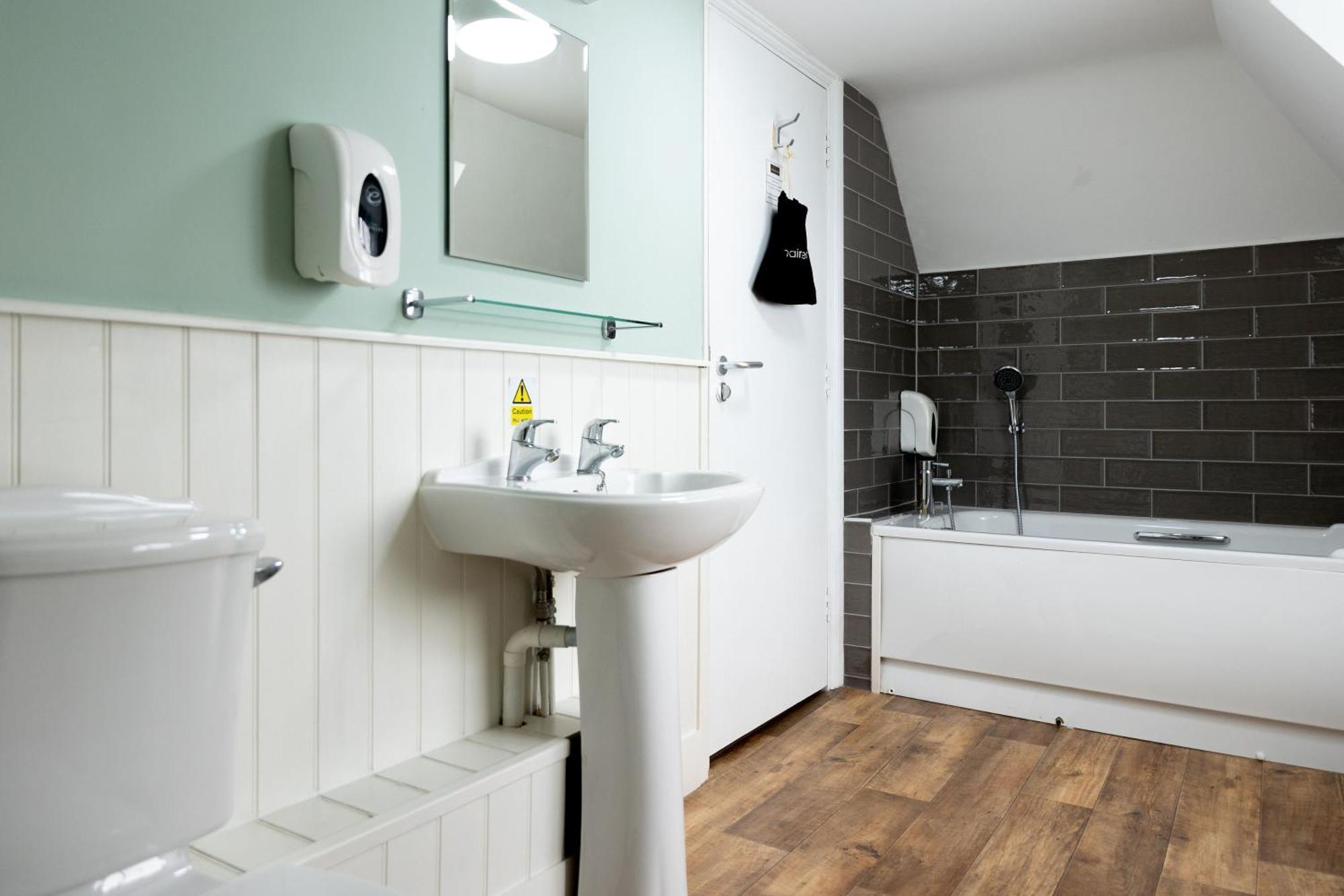 Deluxe Family Suite