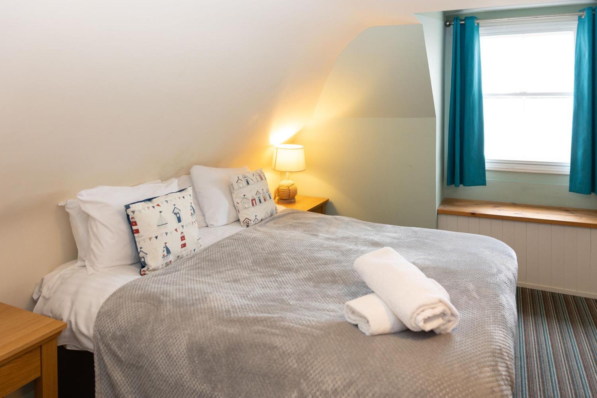 Deluxe Family Suite
