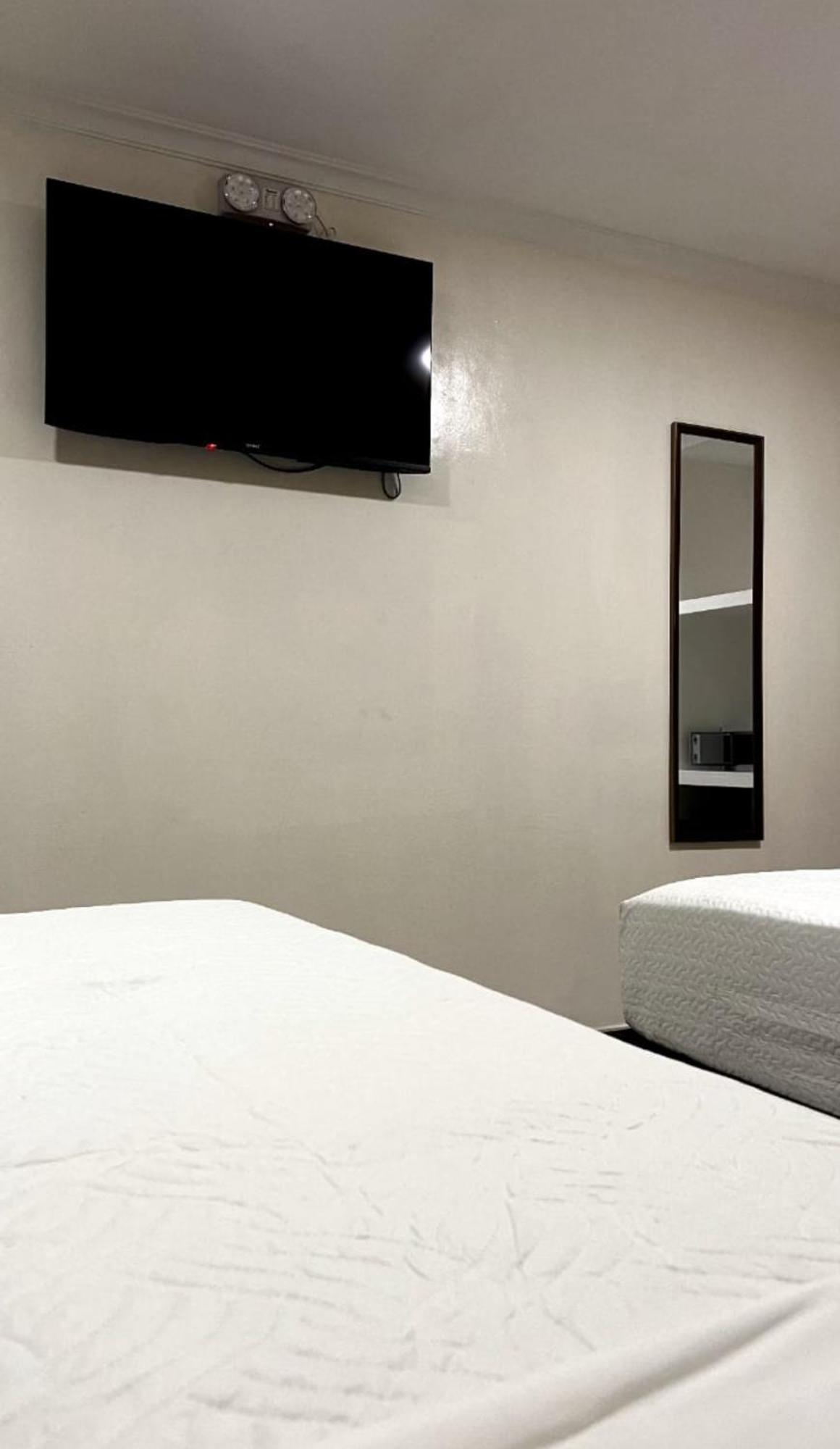 Quadruple Room Private Bathroom