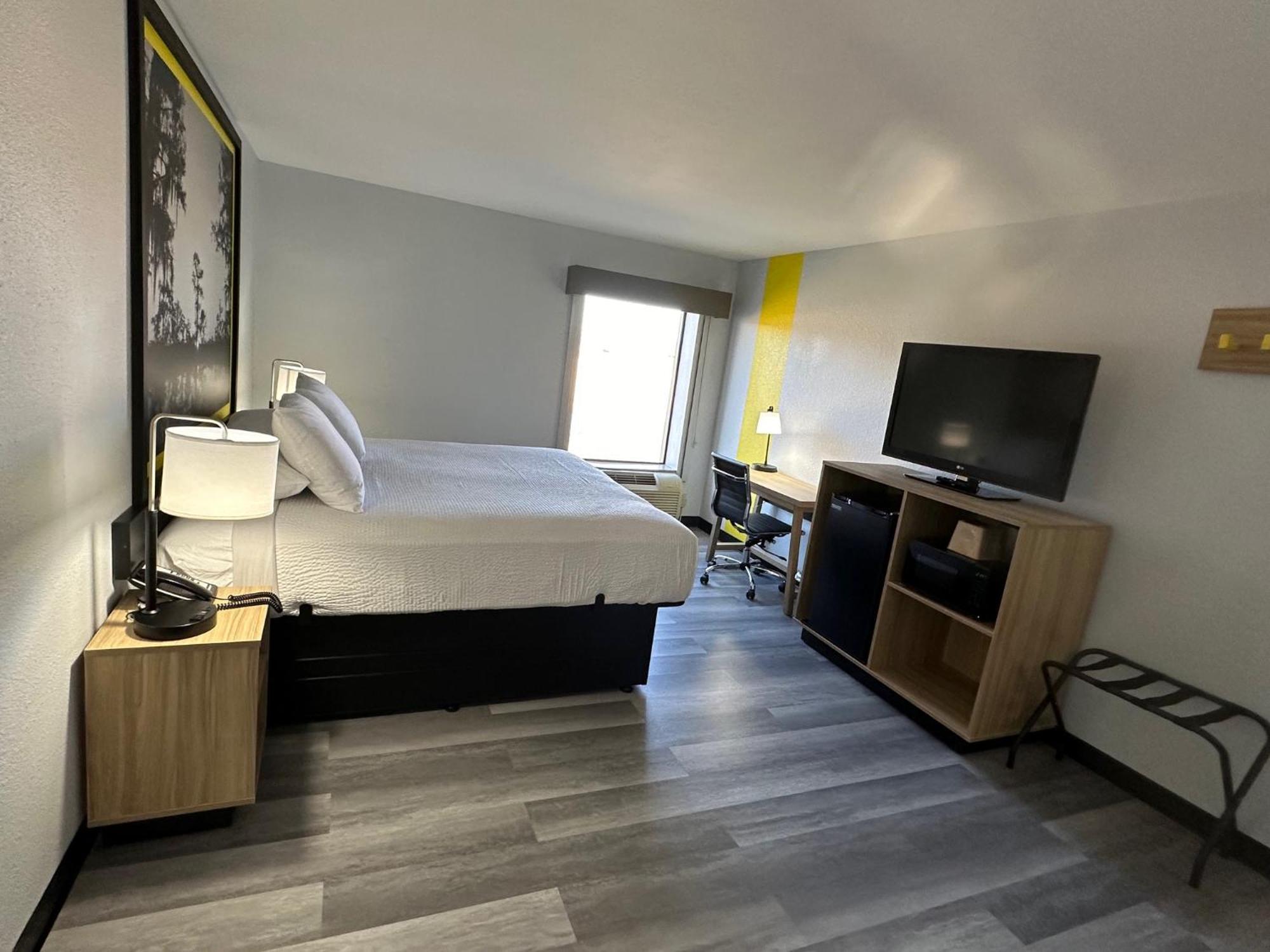 King Studio Suite Non-Smoking