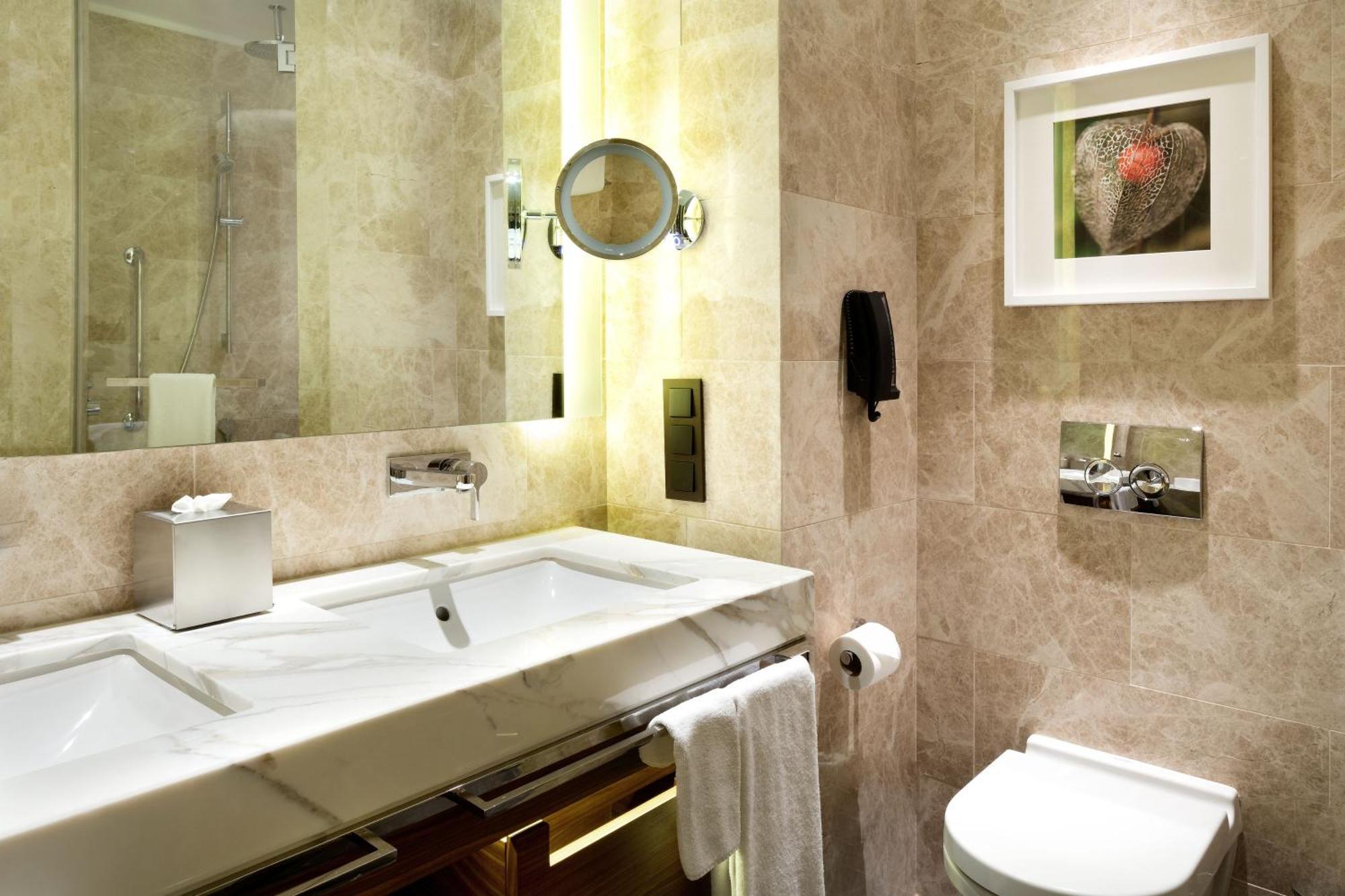 King Guest Room