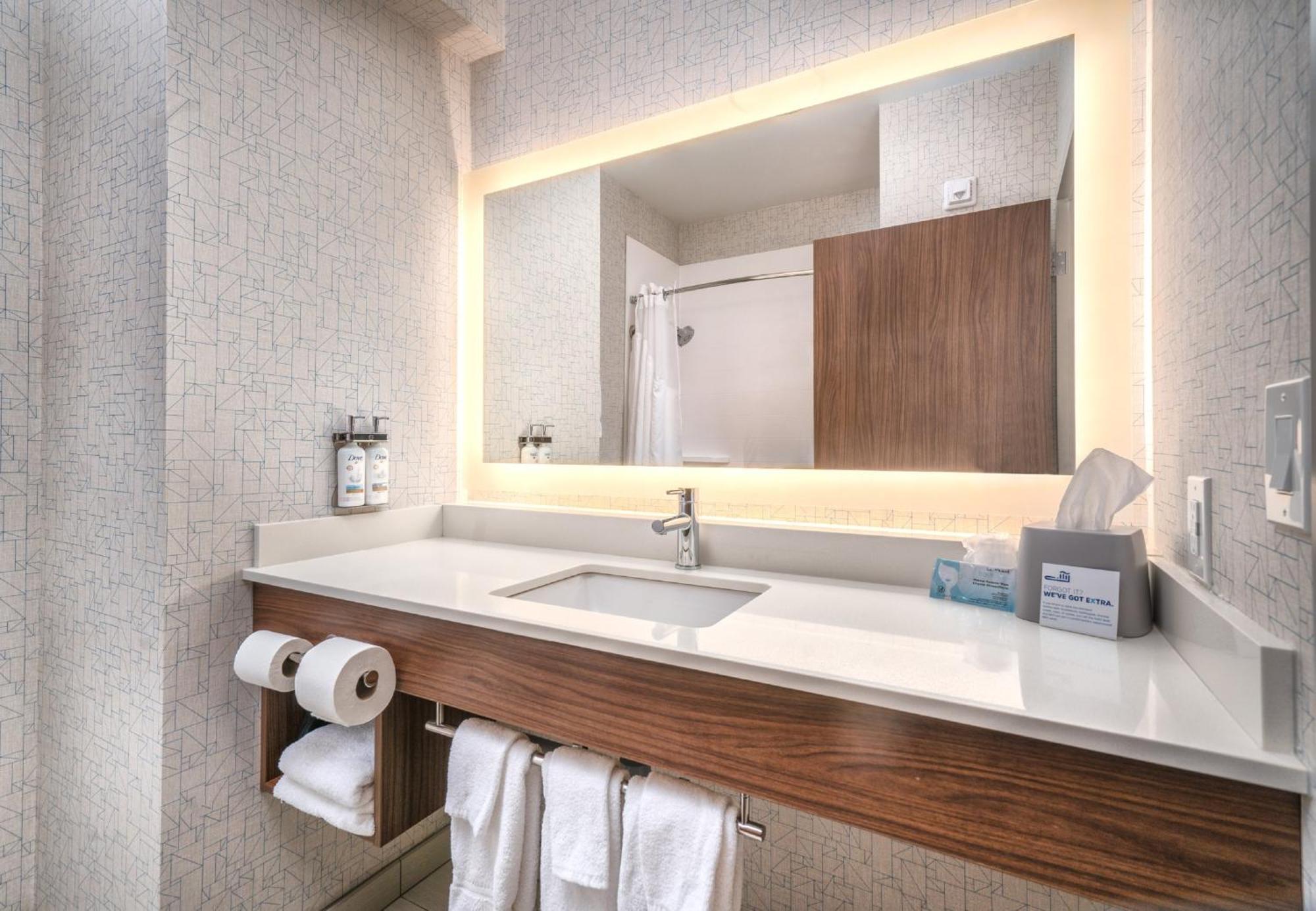 Standard Room Two Queen Beds