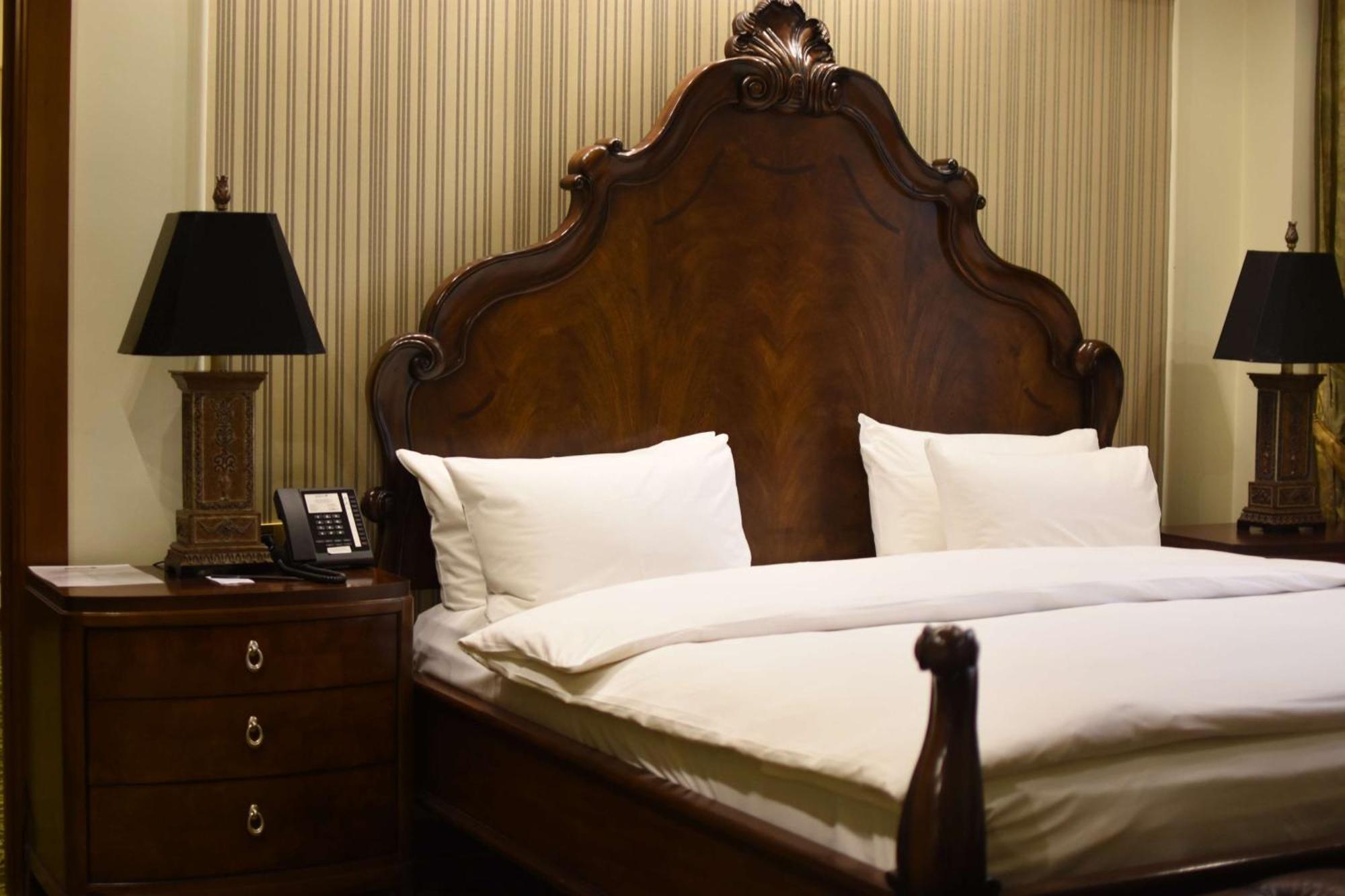 Presidential Suite Whirlpool