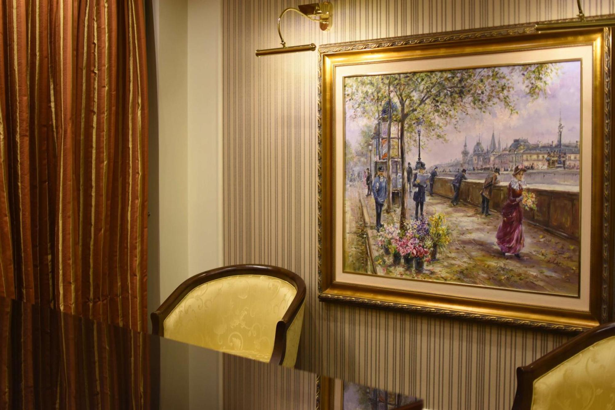 Presidential Suite Whirlpool