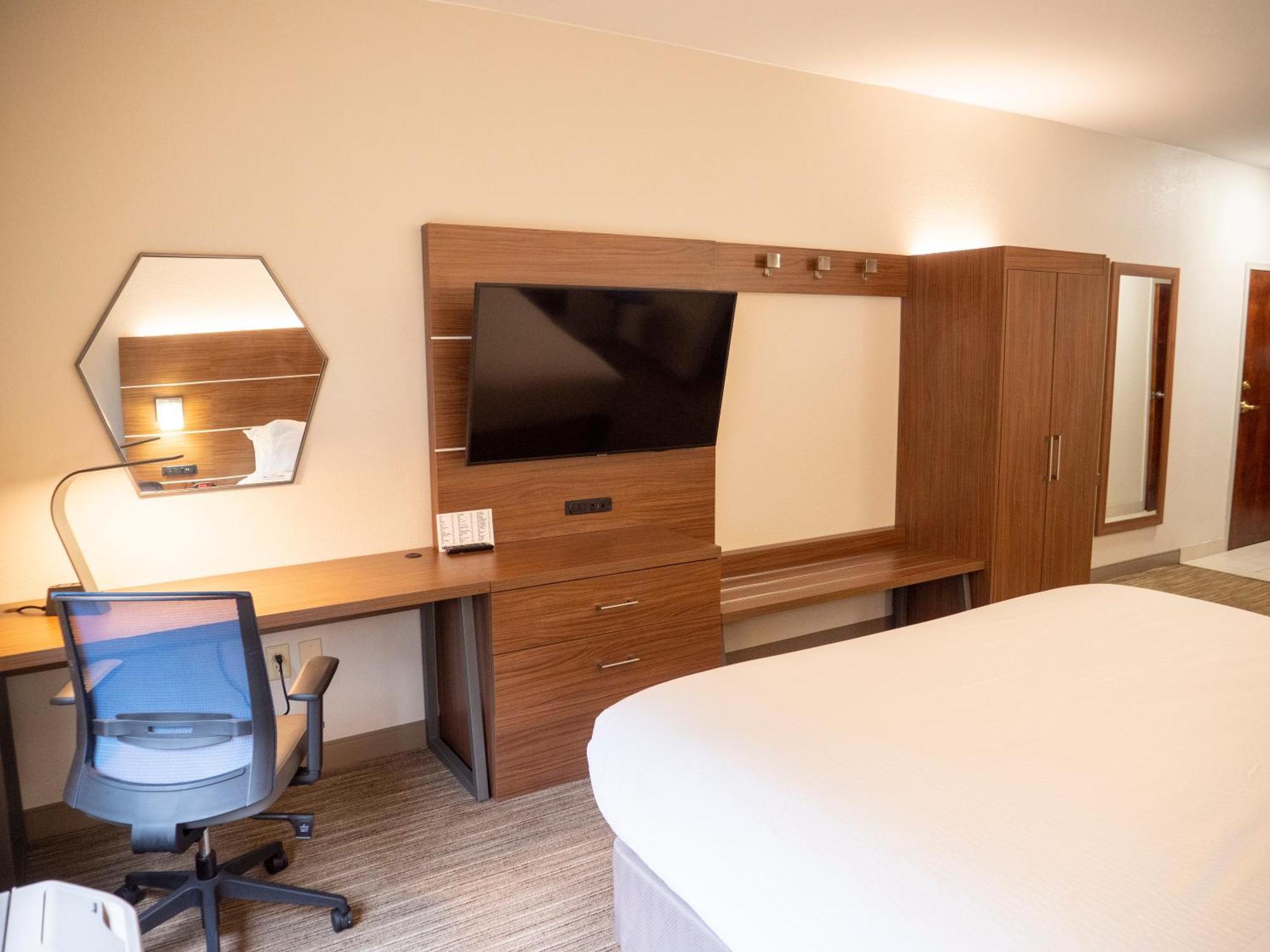 King Suite with Sofa Bed