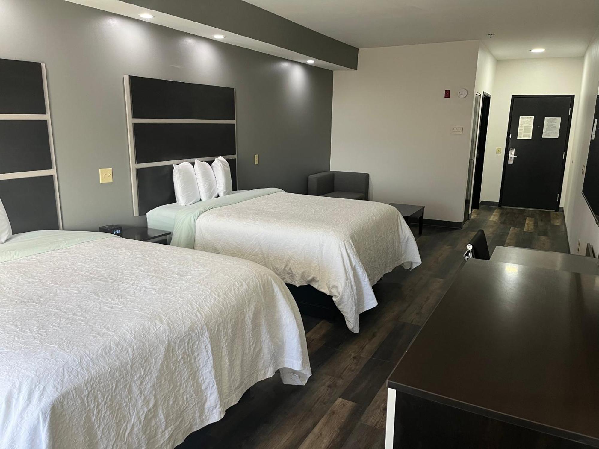 Standard Queen Room Two Queen Beds