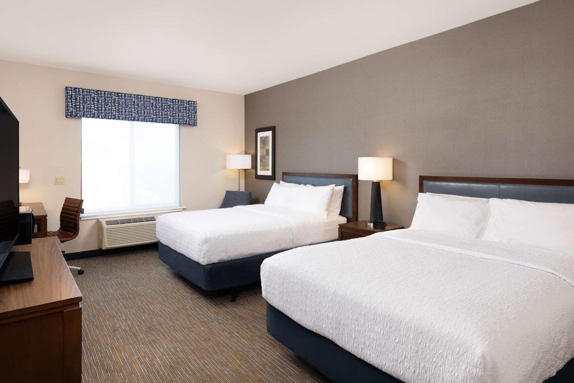 Queen Room Two Queen Beds