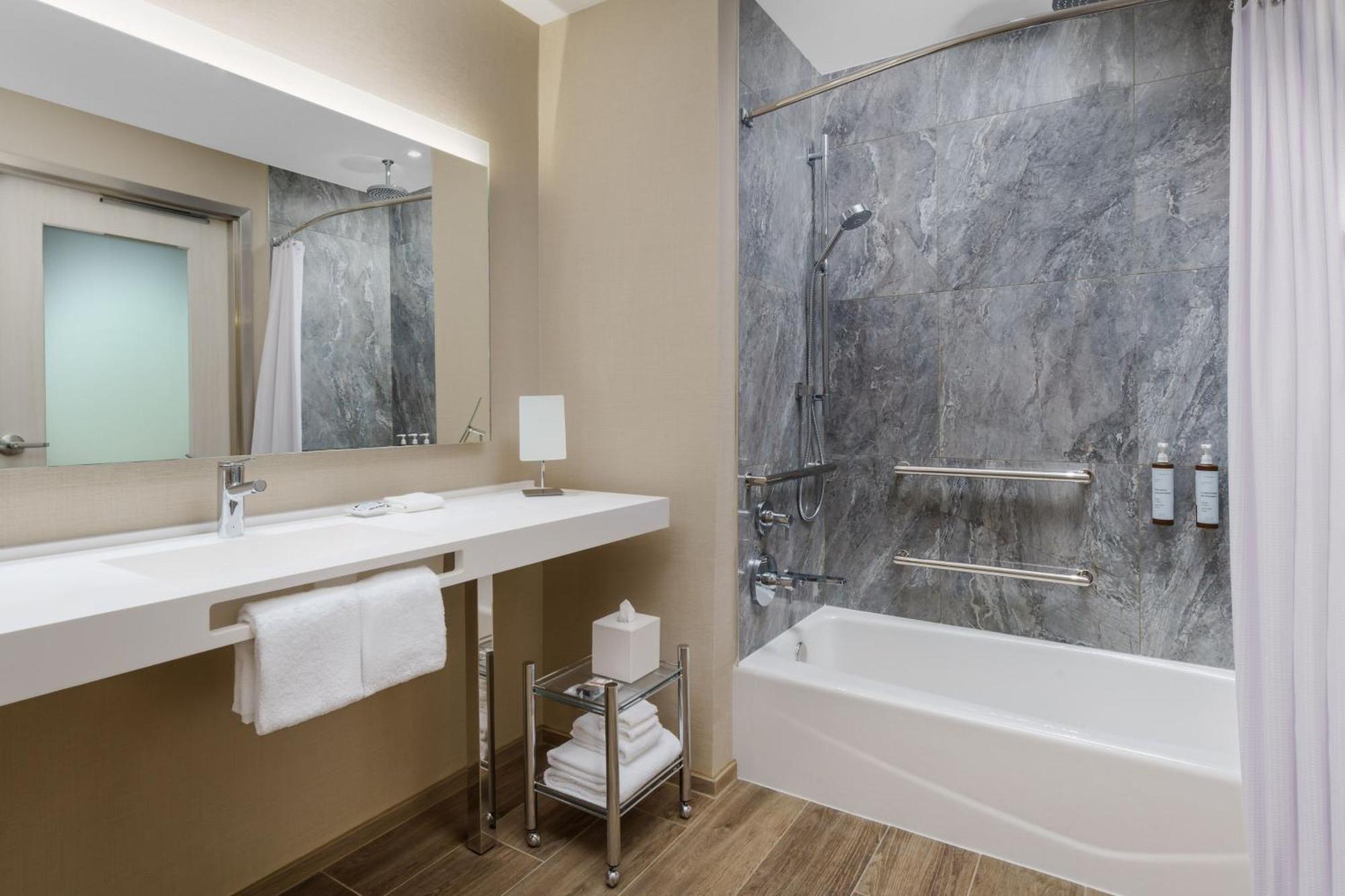 Queen Room Two Queen Beds Bathtub Mobility Access or Hearing Accessible