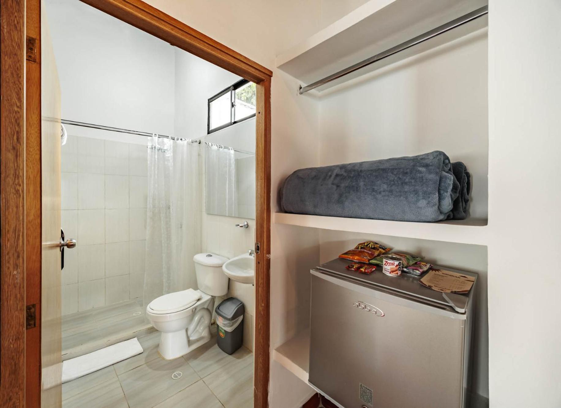 Quadruple Room,1534681744:JPEG