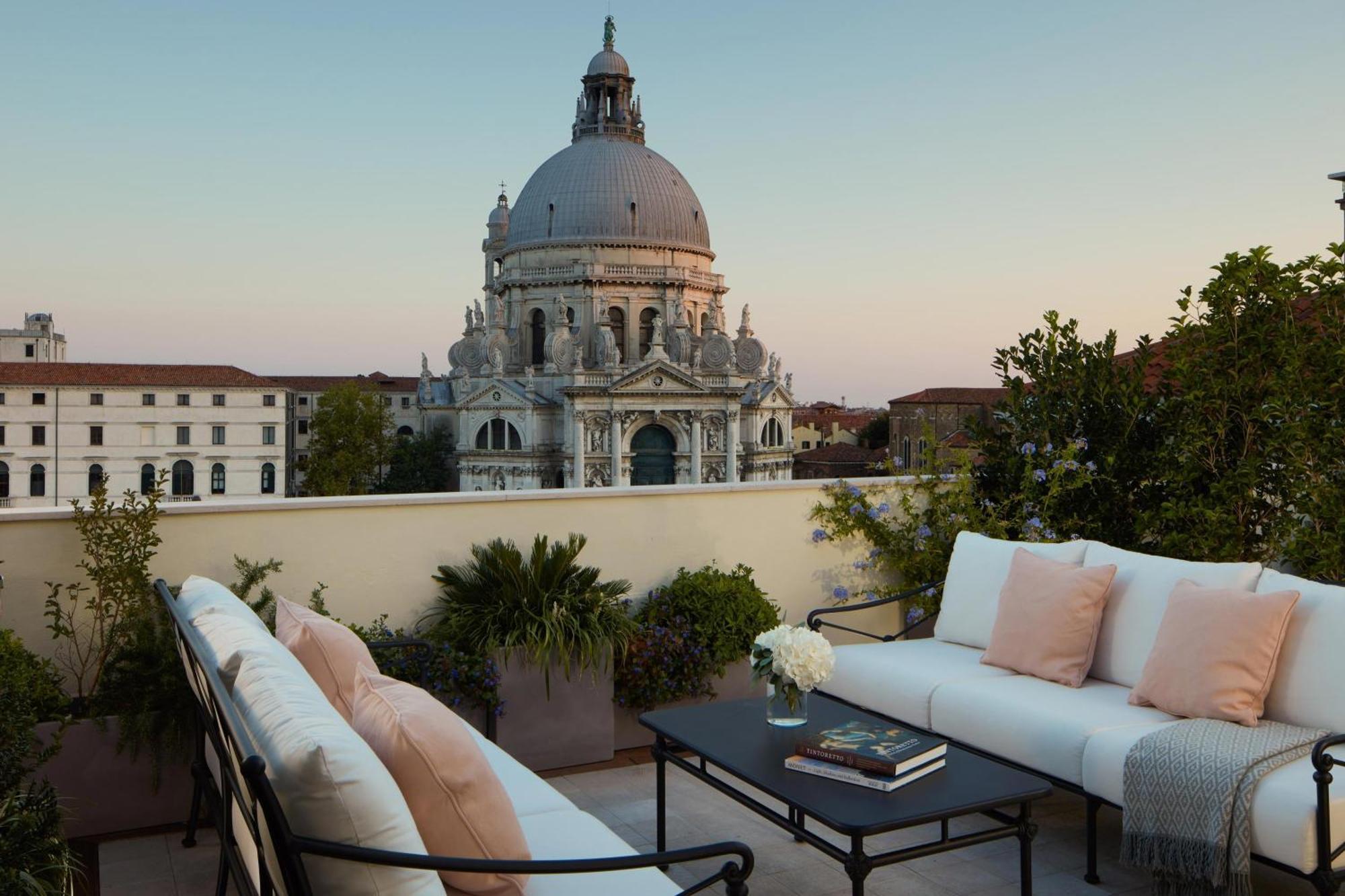 King Room Terrace Canal View