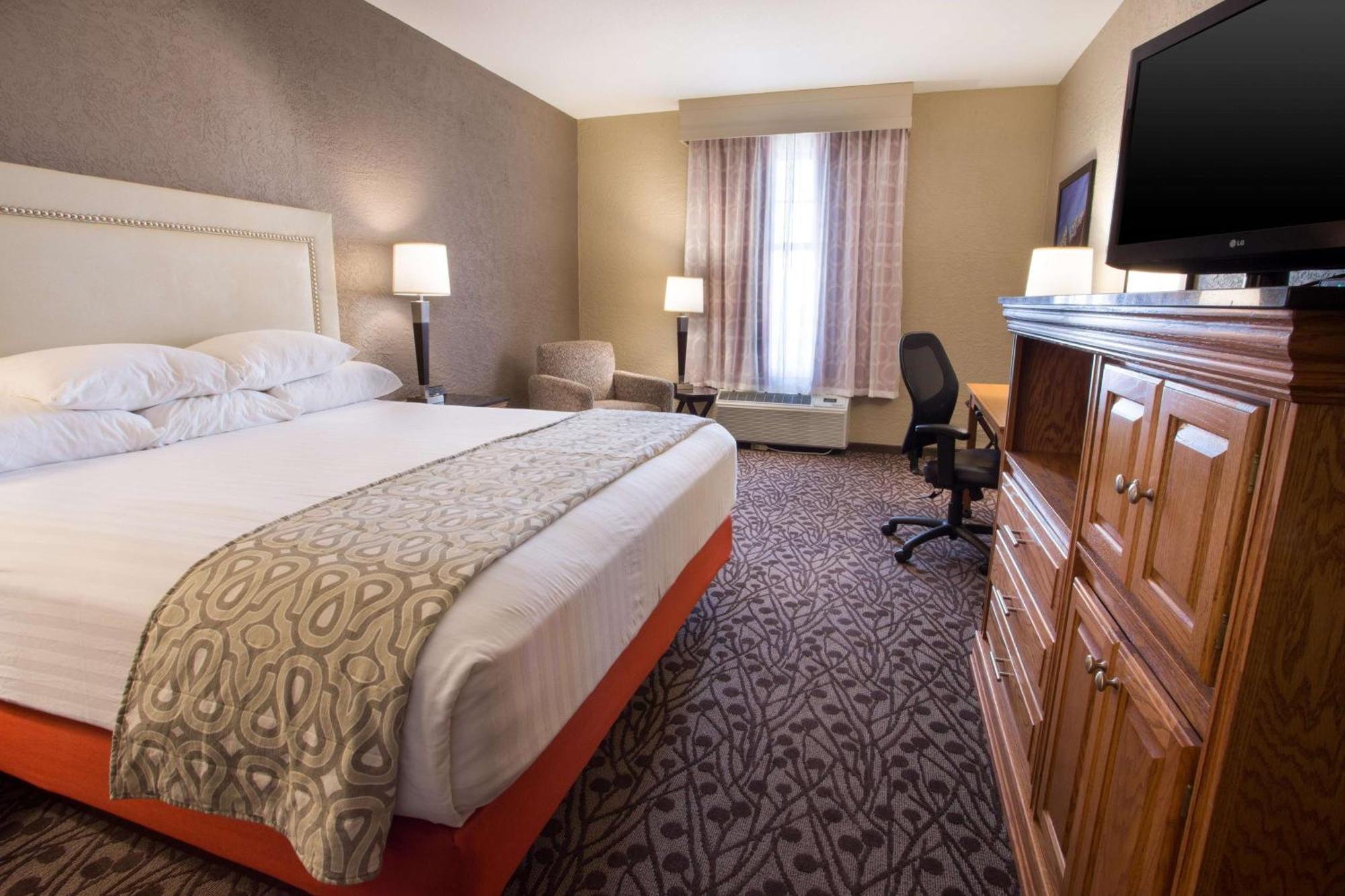 Deluxe King Room