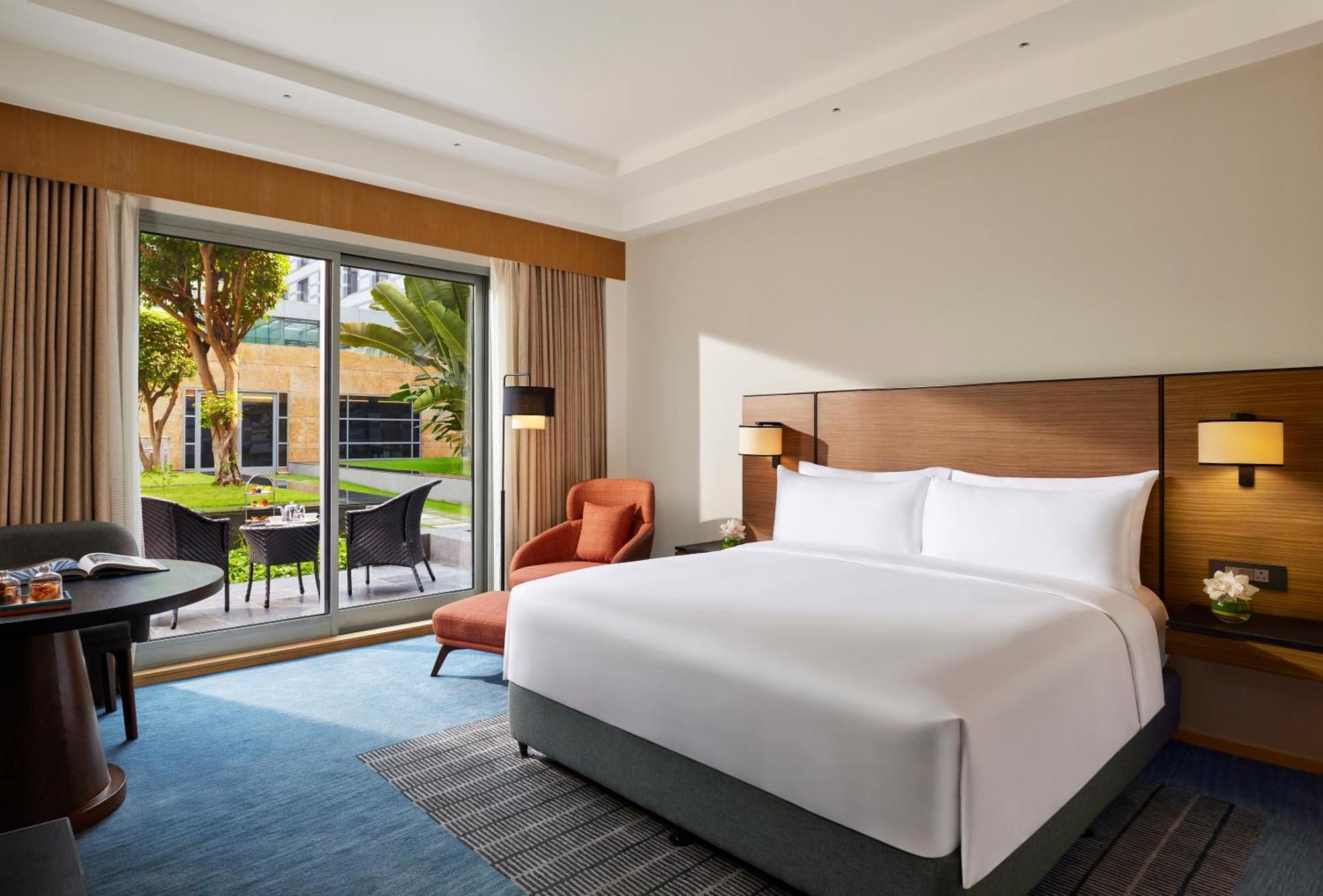 King Room with Patio - Club Access