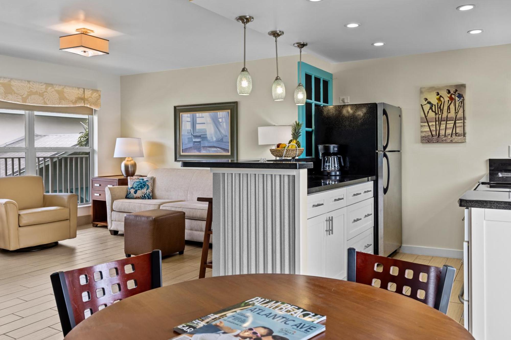 Beachside Bungalow Deluxe