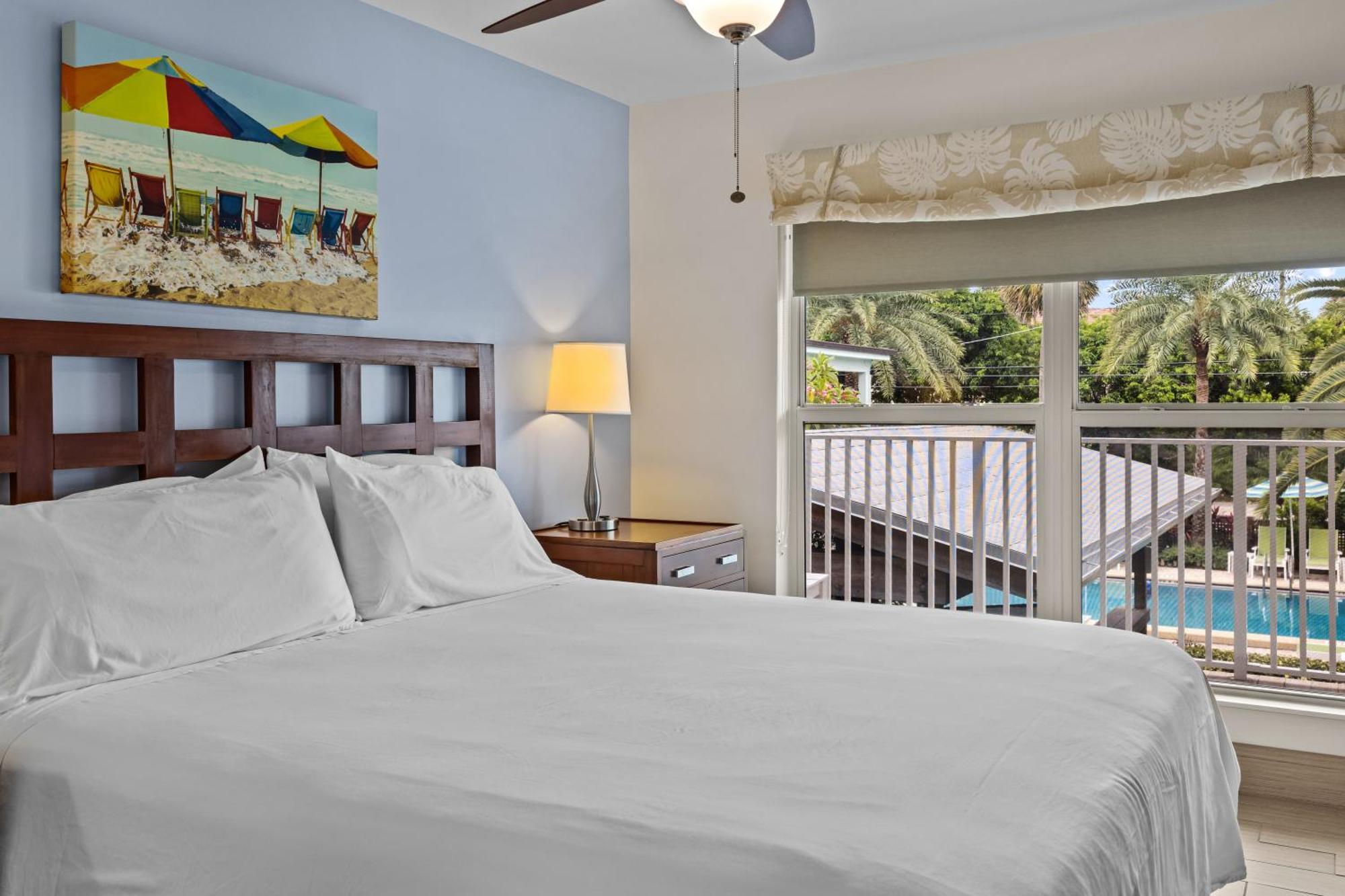 One-Bedroom Apartment Intercostal View