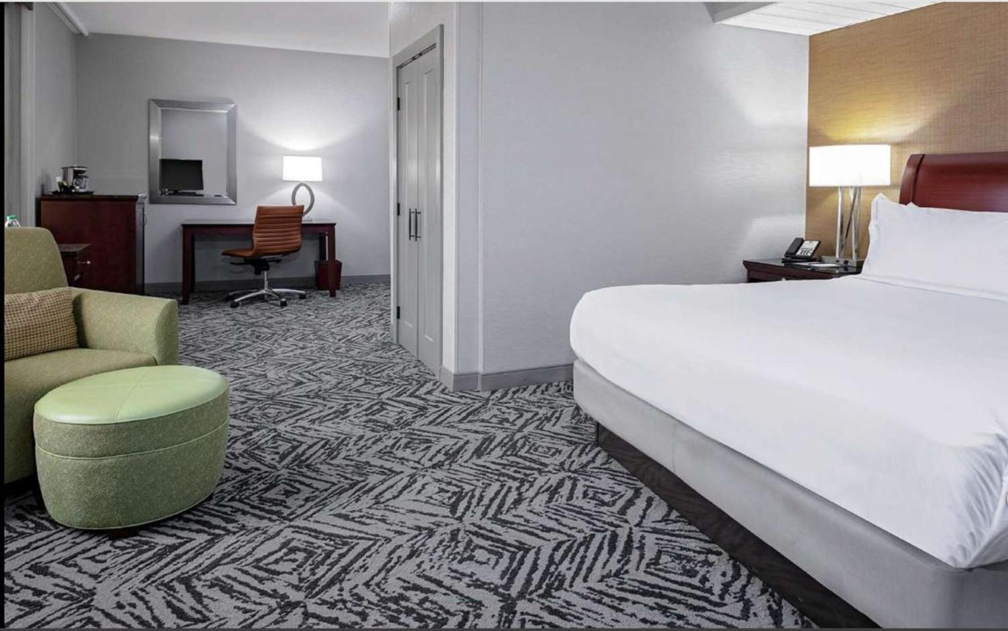 King Room - Non-Smoking