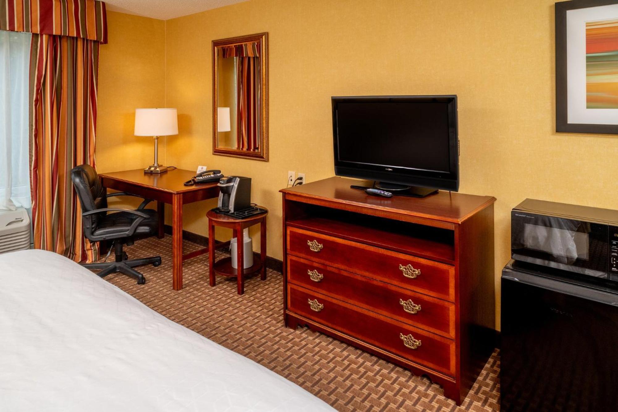 Standard King Room
