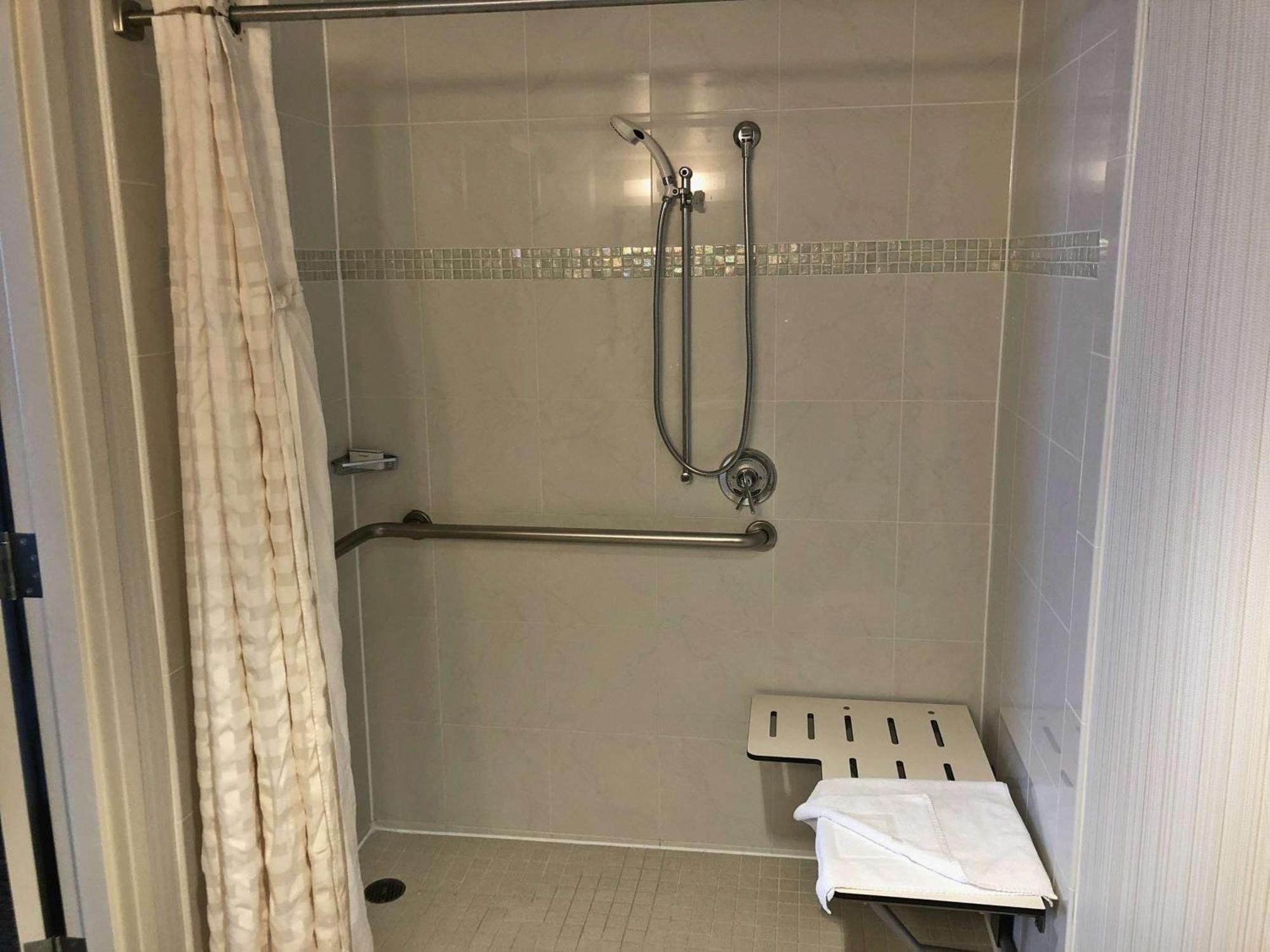 Suite Two Double Beds Roll Shower Mobility Access or Non-Smoking,1538250334:JPEG