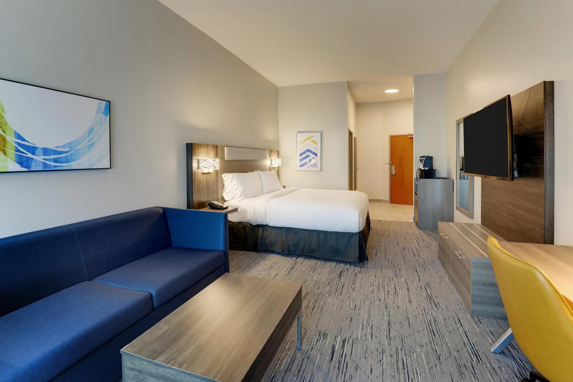 Standard King Room