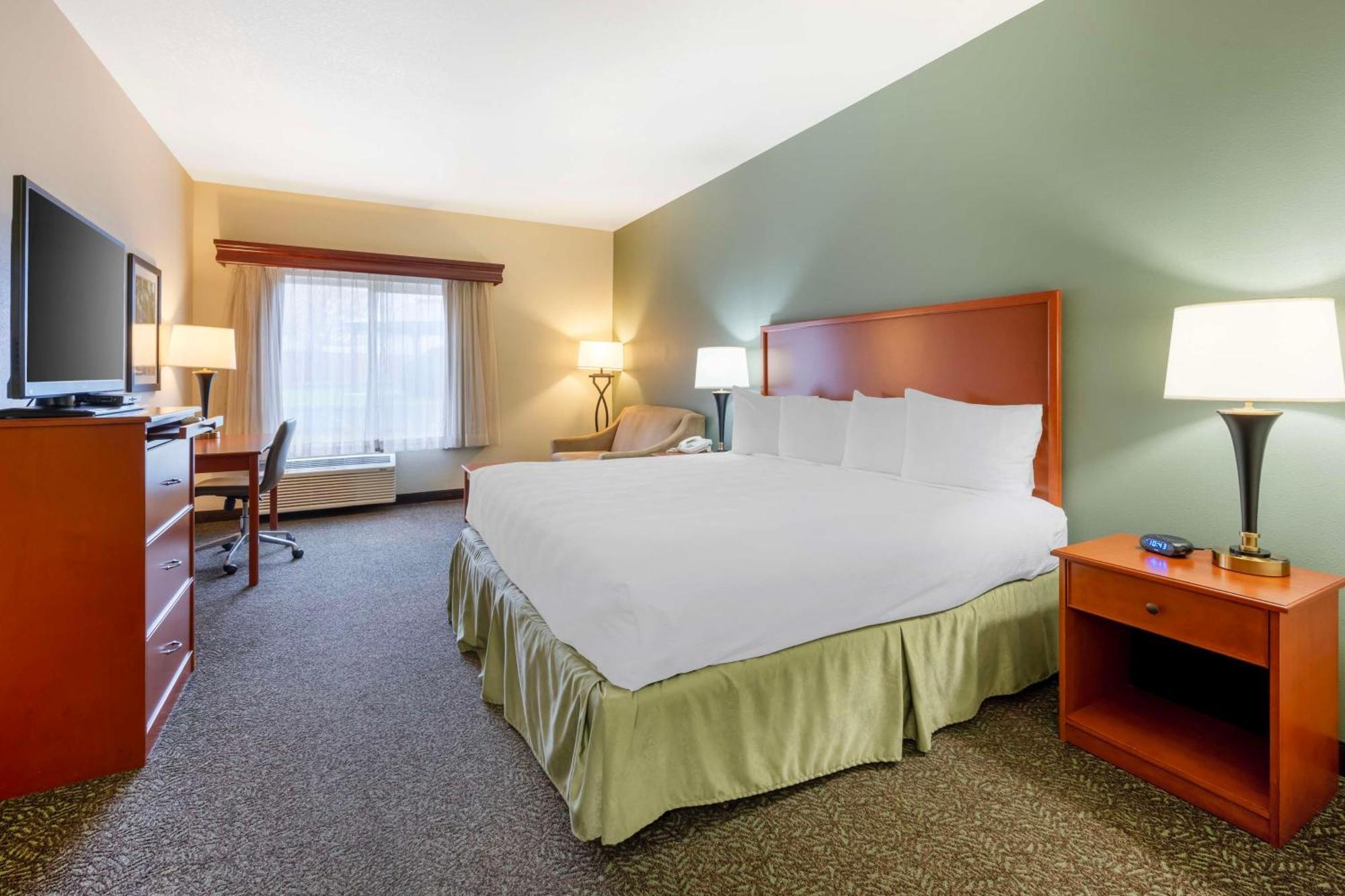 Queen Room