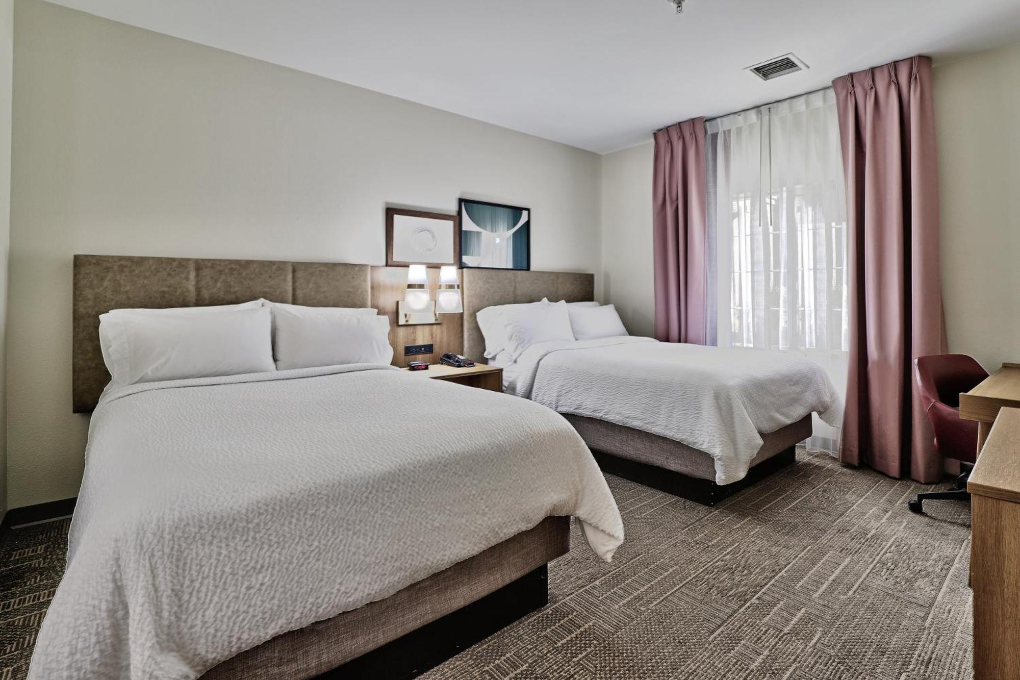 Two-Bedroom Suite - Non-Smoking