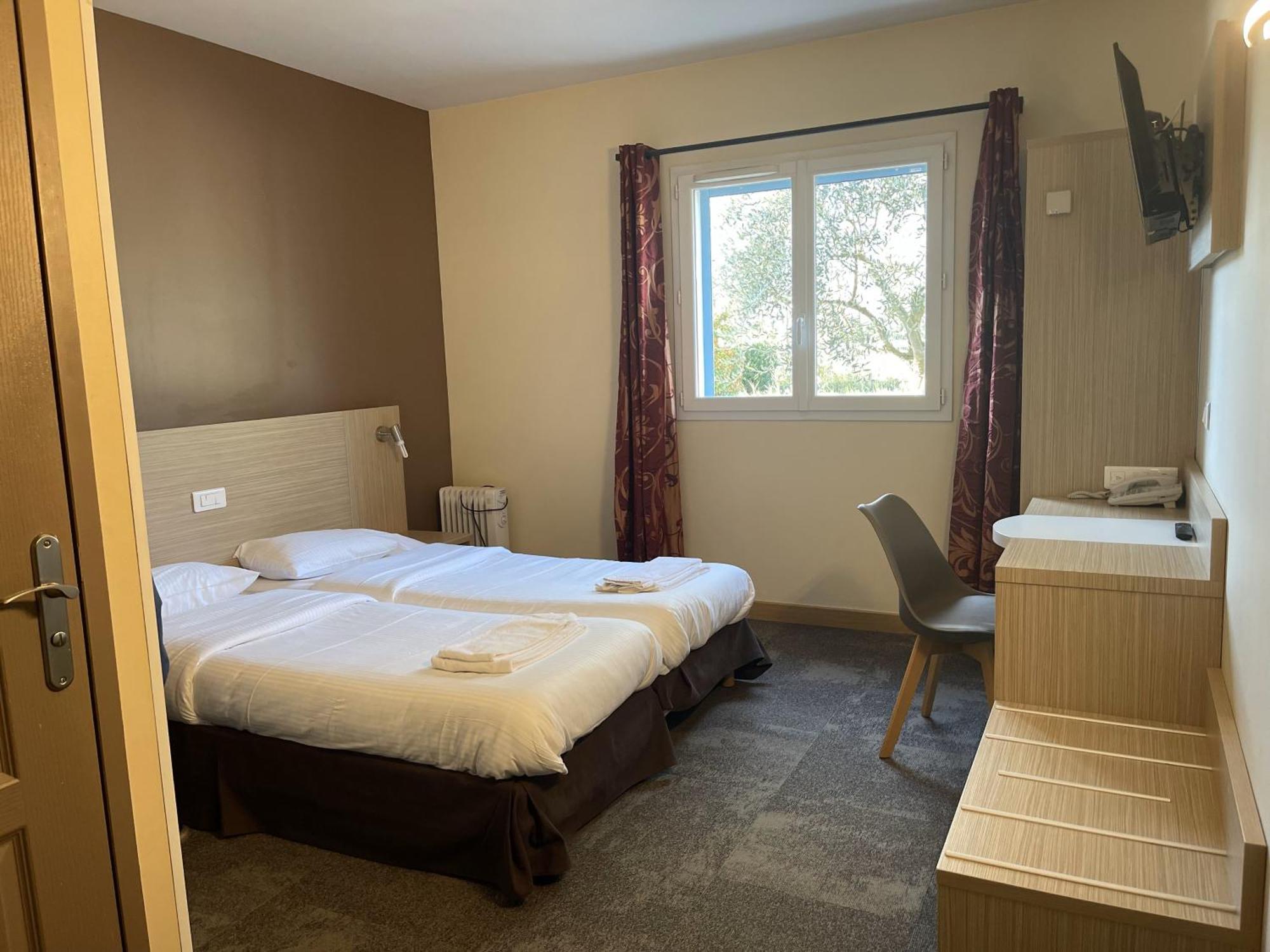 Double Room,1538940862:JPEG