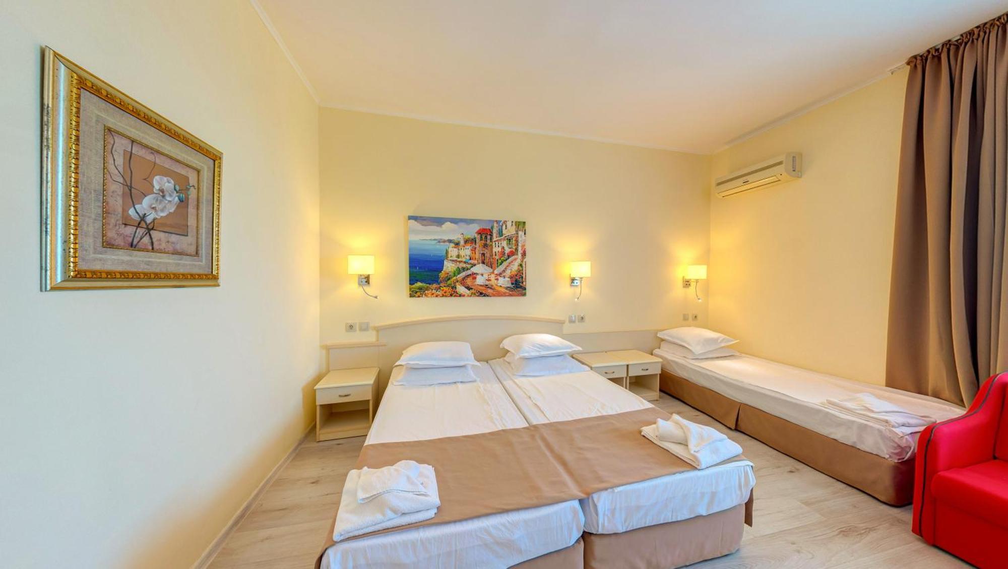 Triple Room with Free Parking