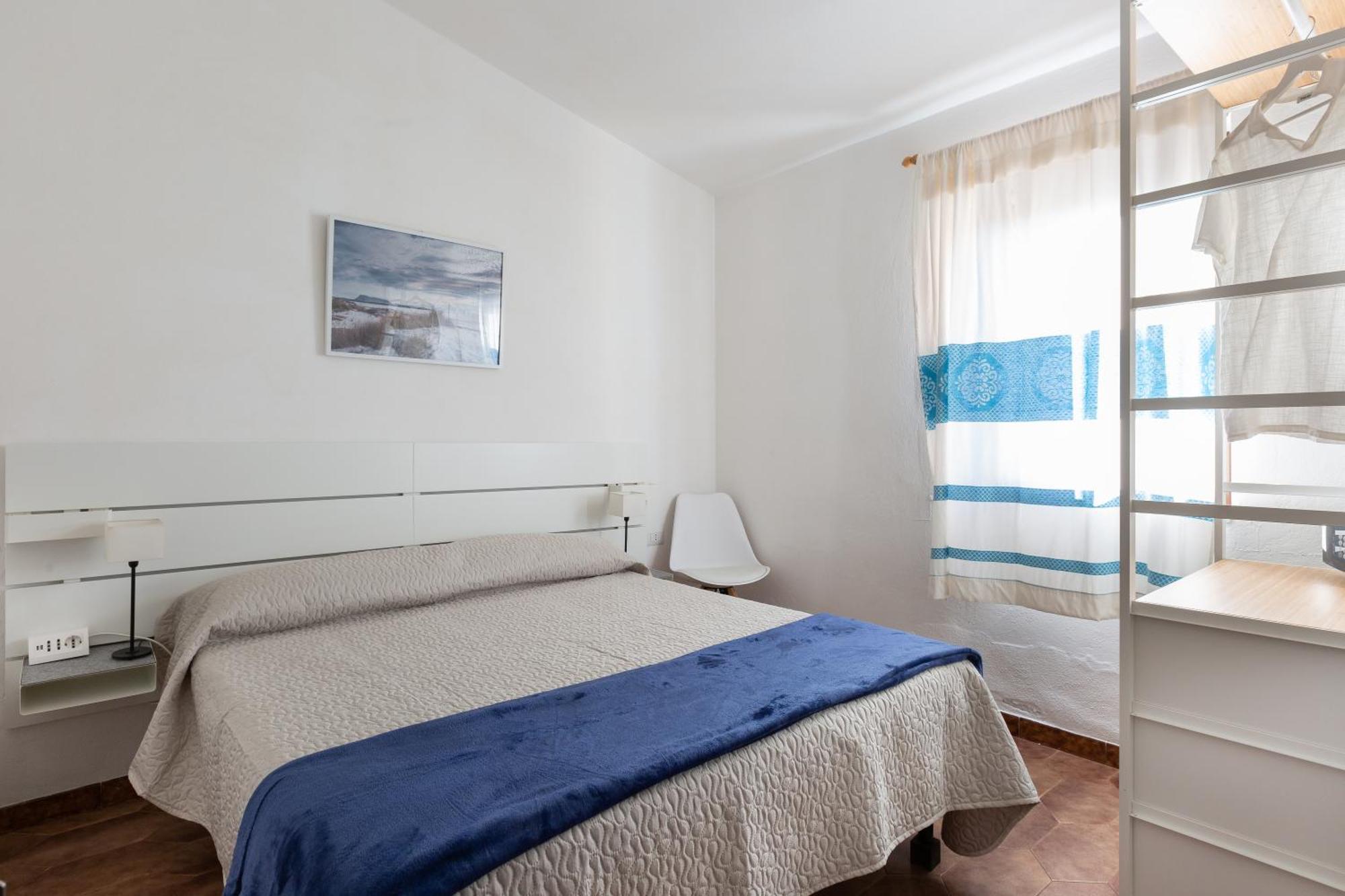 Superior One-Bedroom Apartment