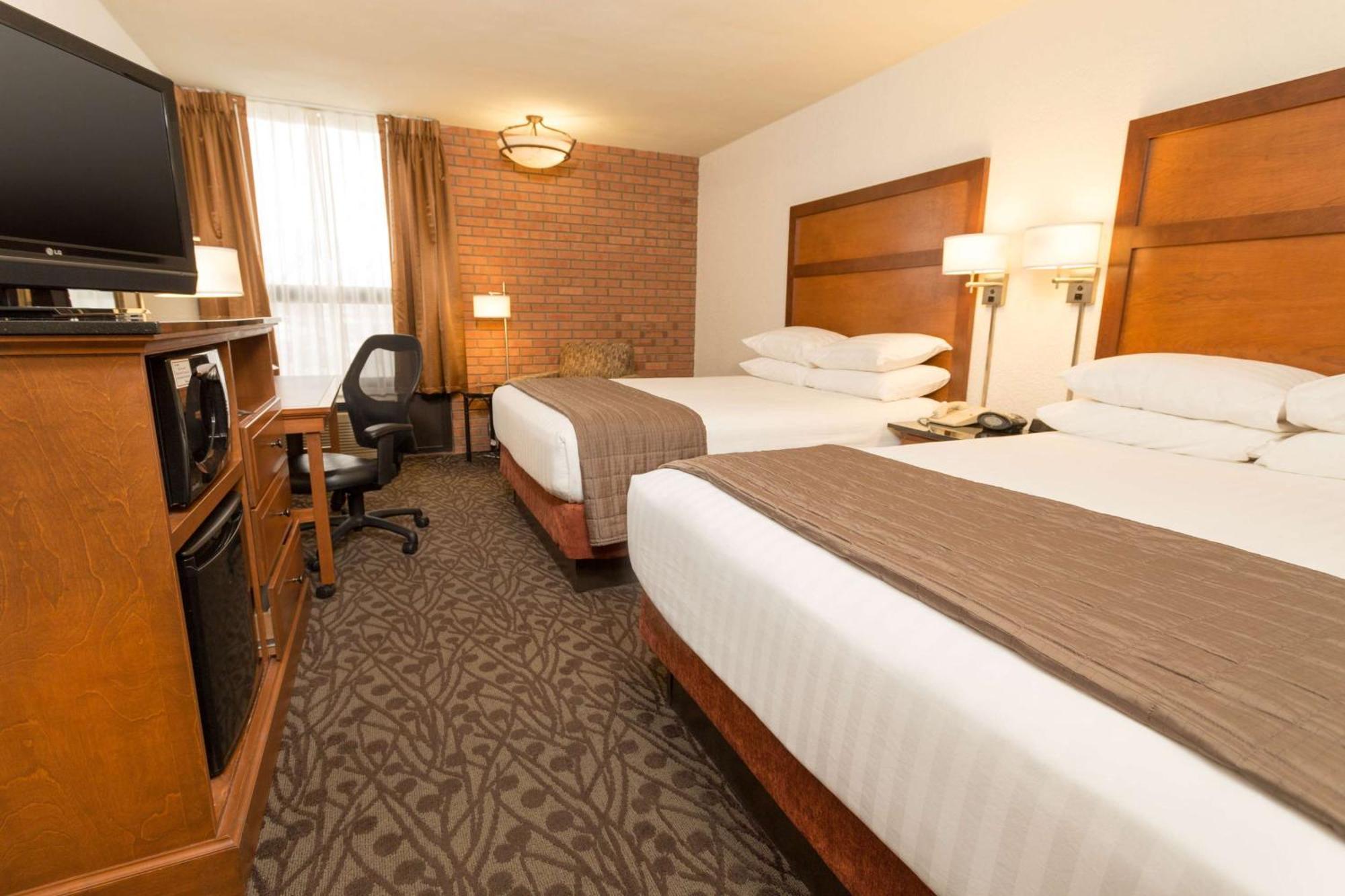 Deluxe Queen Room Two Queen Beds