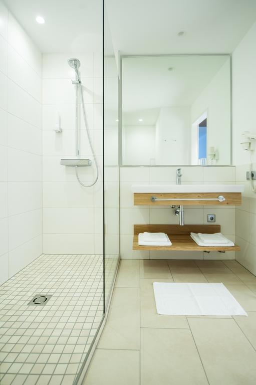 Doppelzimmer mit Balkon