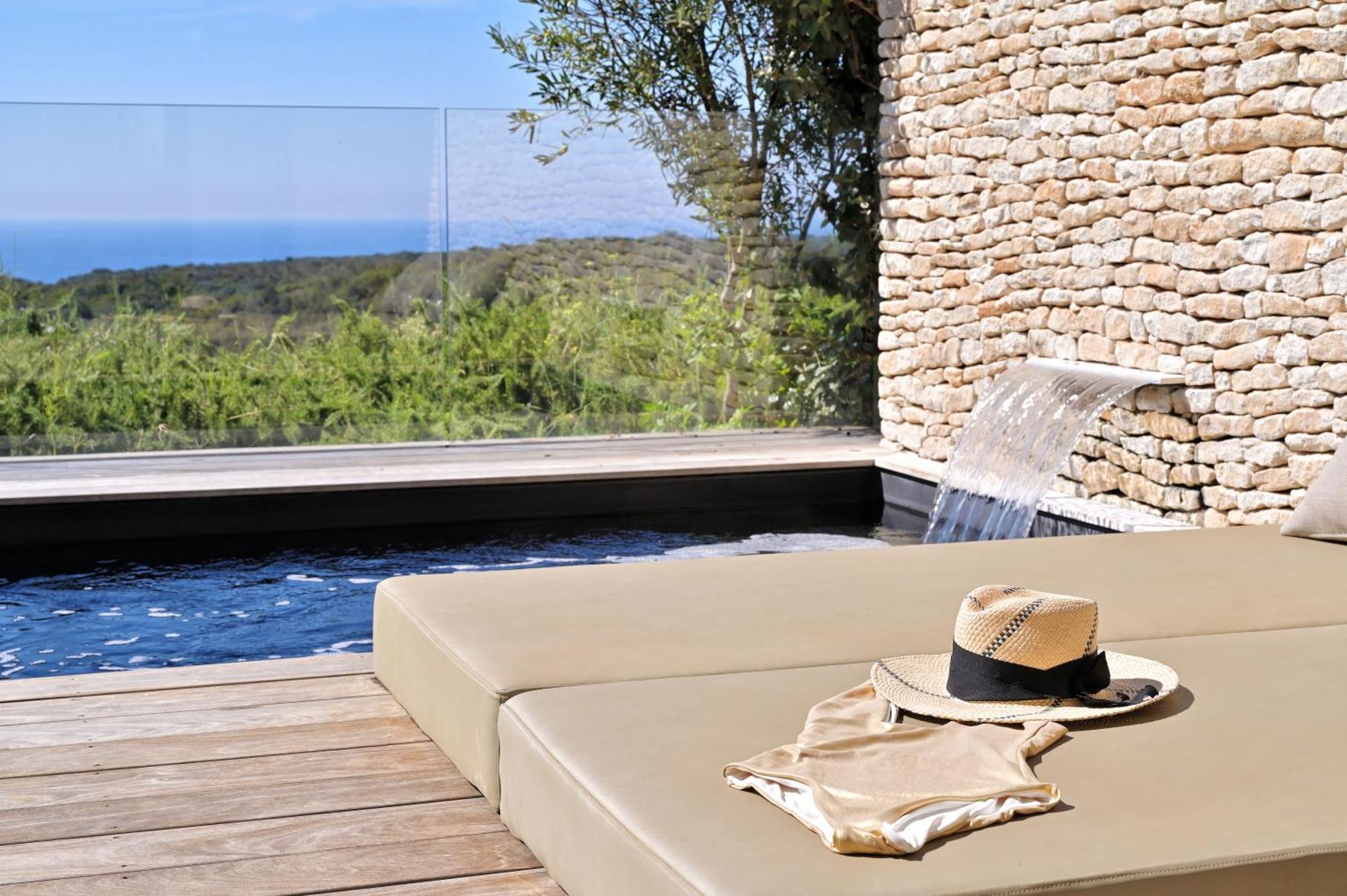 Deluxe Suite Private Pool Sea View