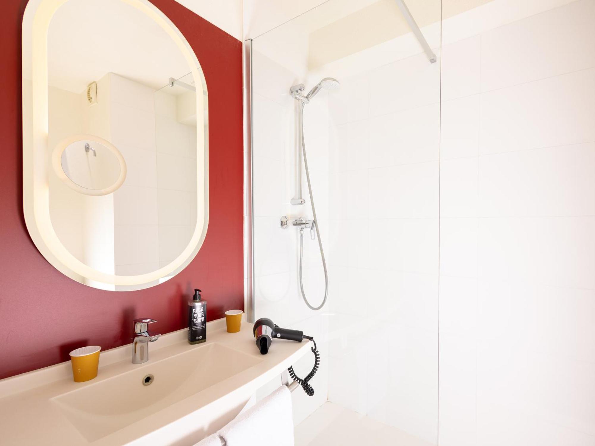 Standard Room Two Single Beds,1613419962:JPEG