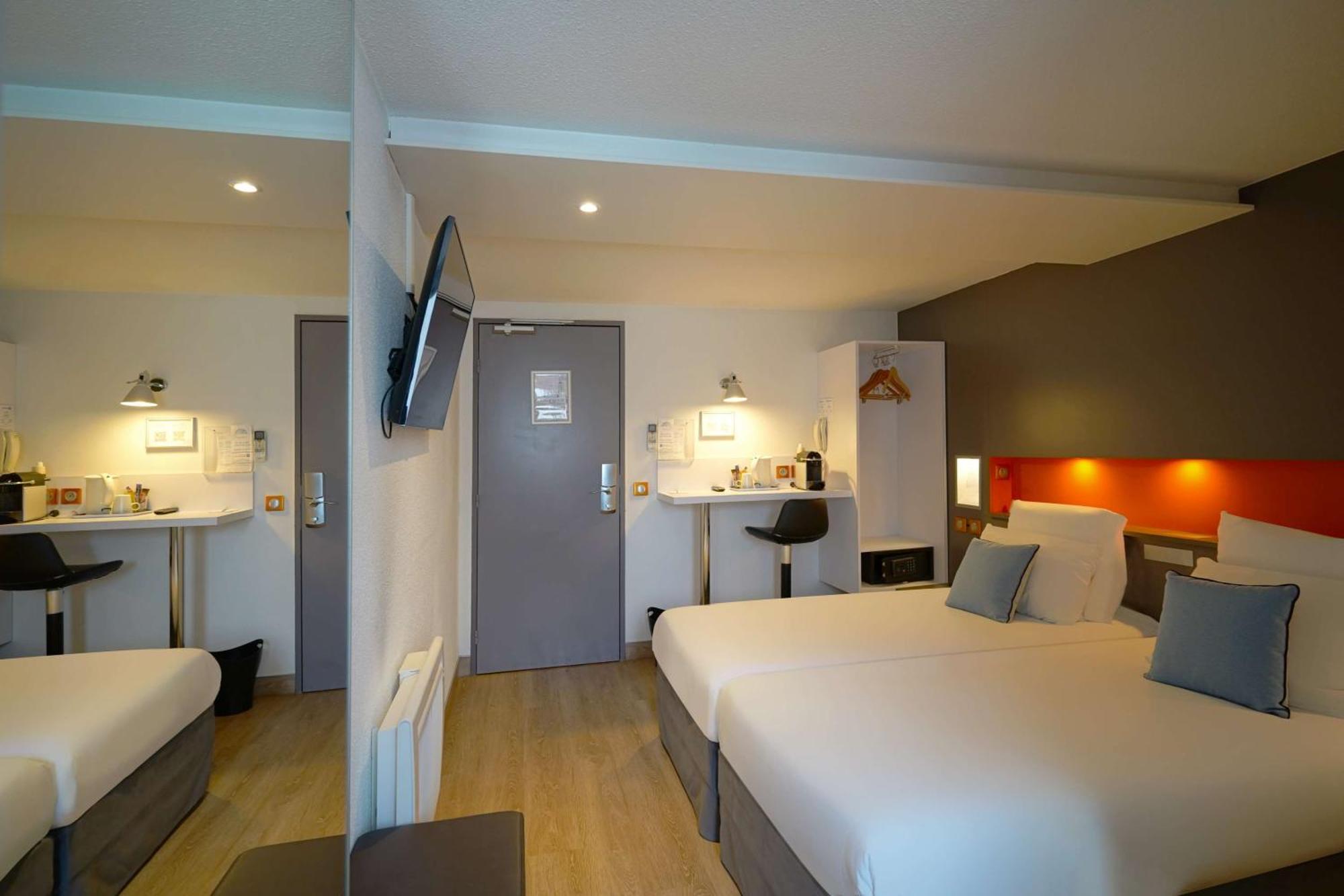 Premium Twin Room